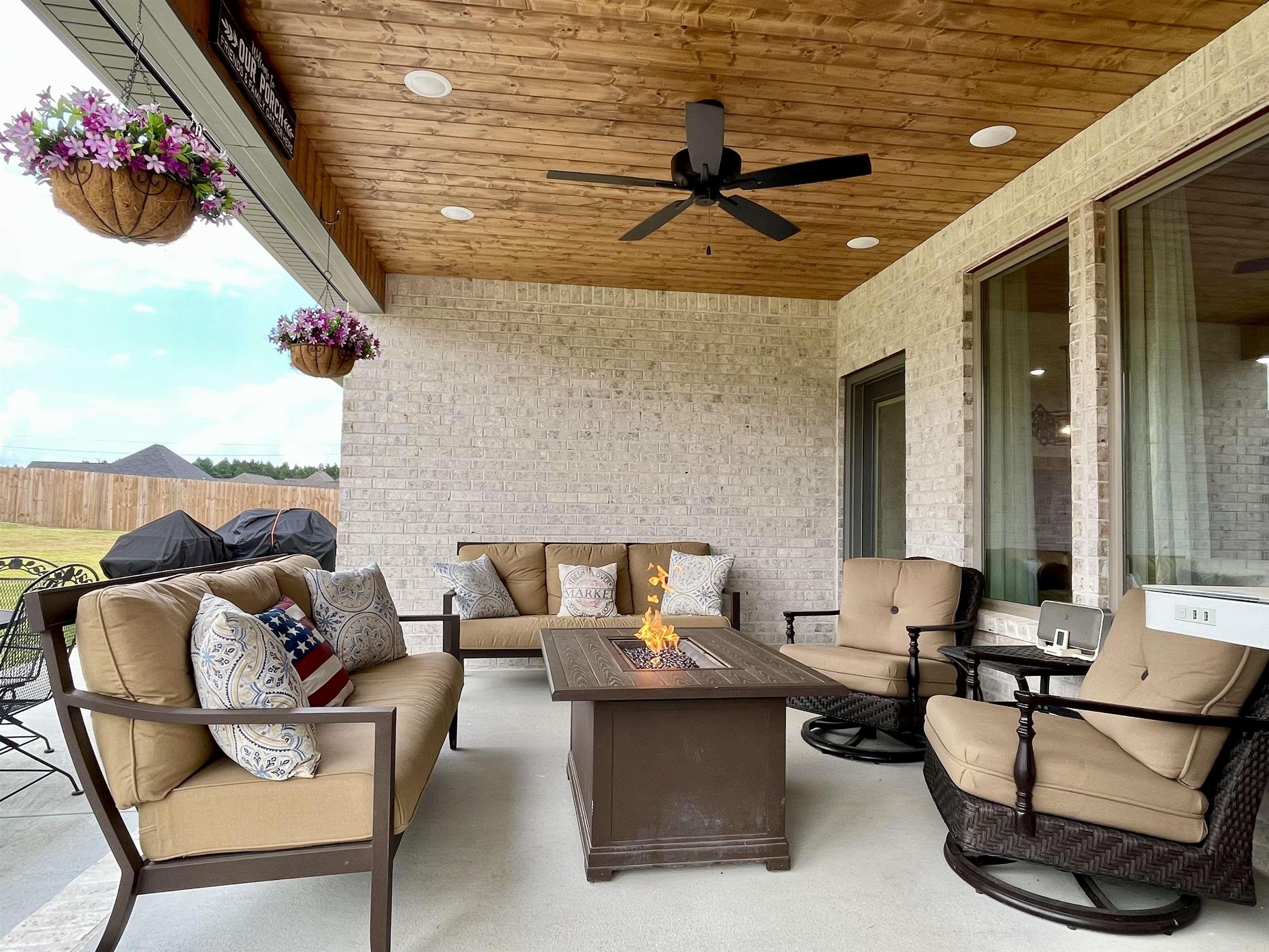 JACOB CREEK - Residential