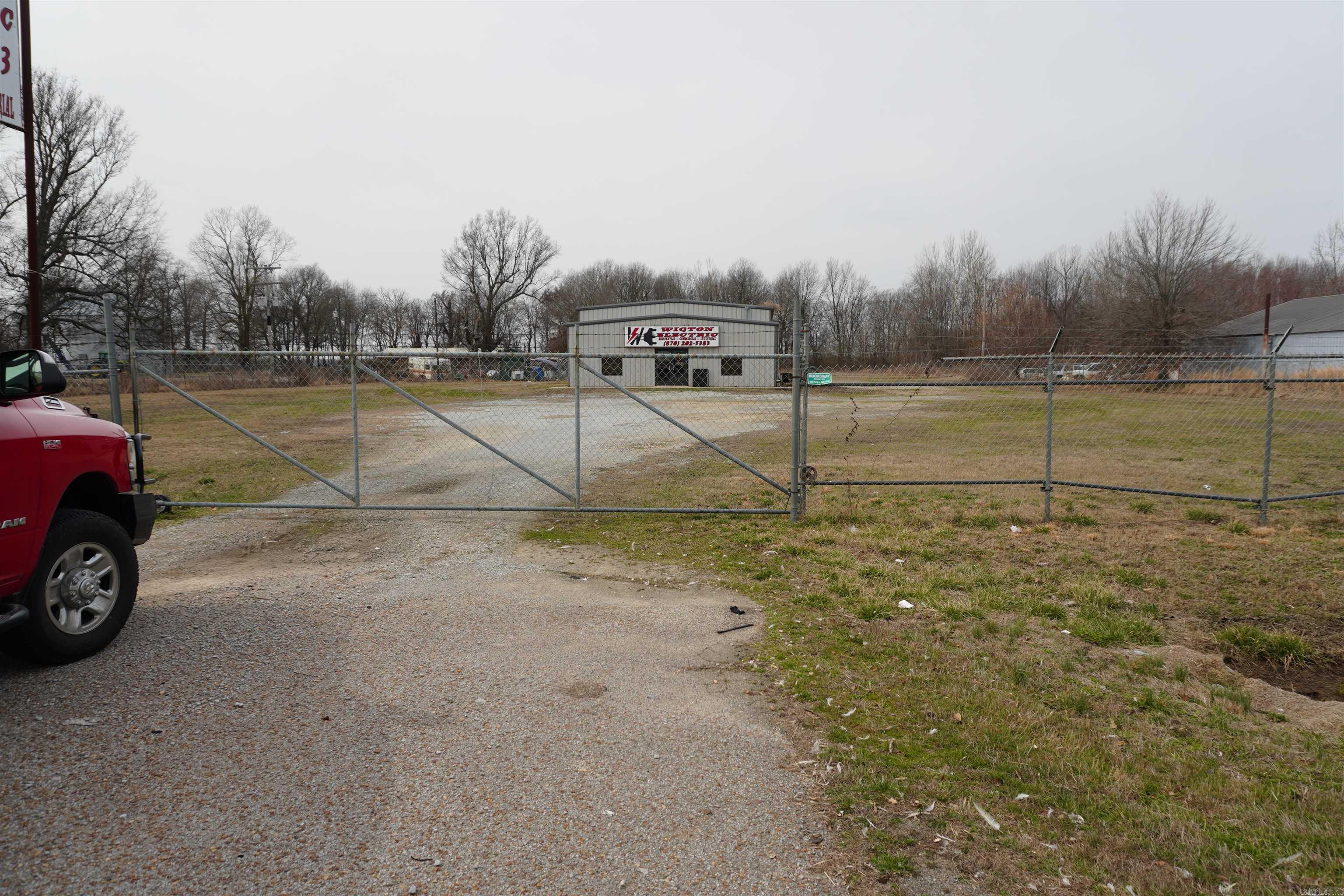 Shannon Acres - Commercial Sale