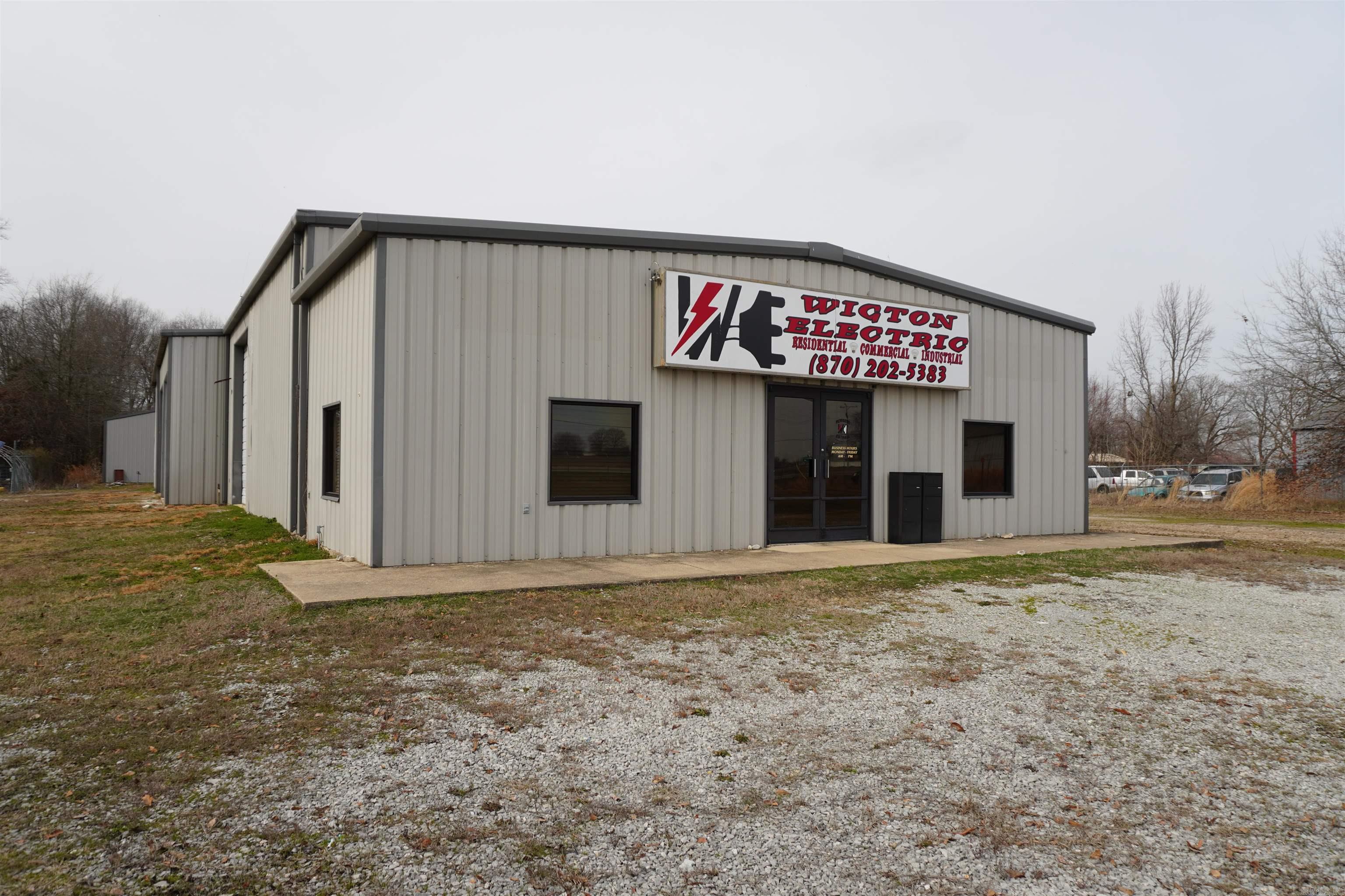 Shannon Acres - Commercial Sale