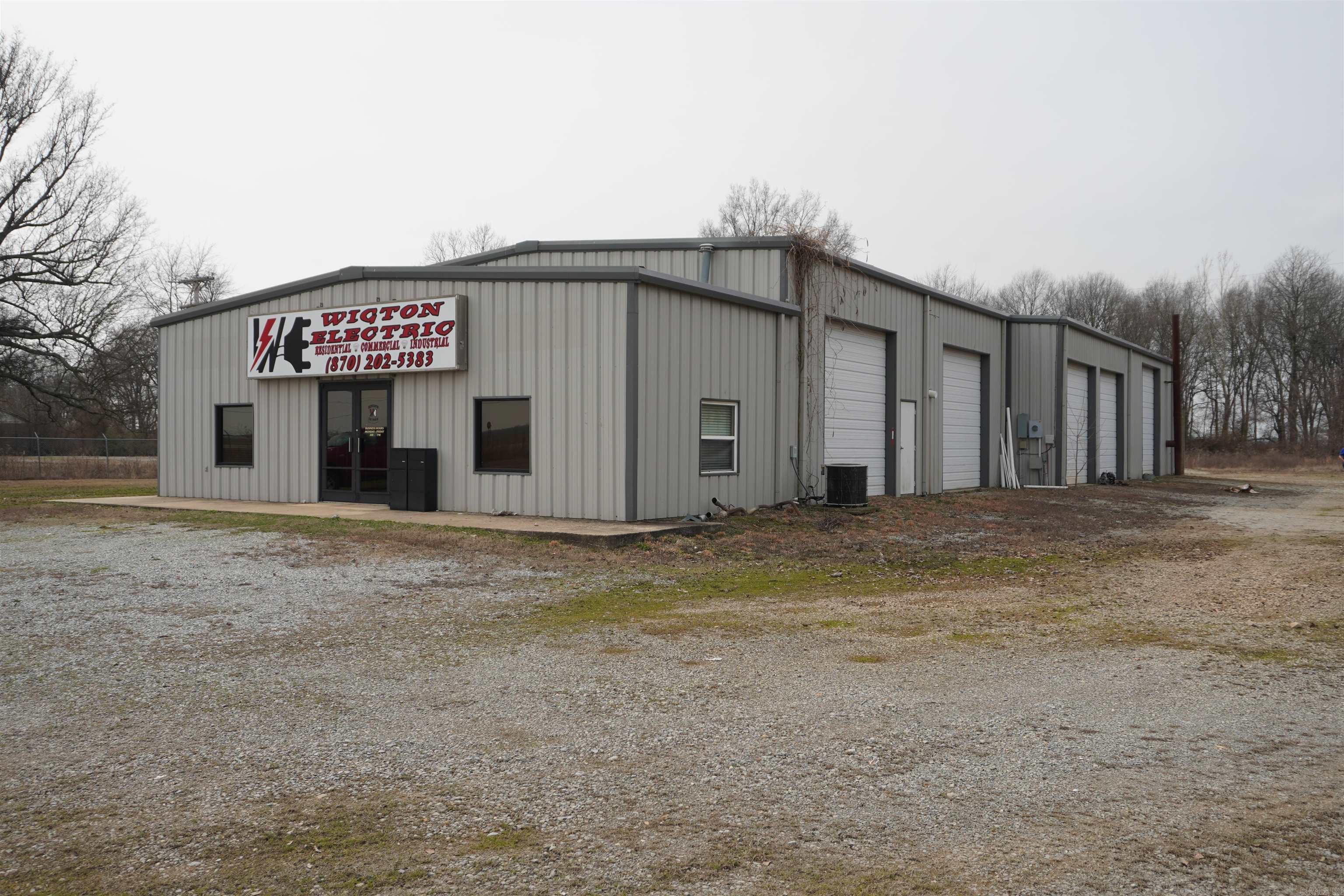 Shannon Acres - Commercial Sale