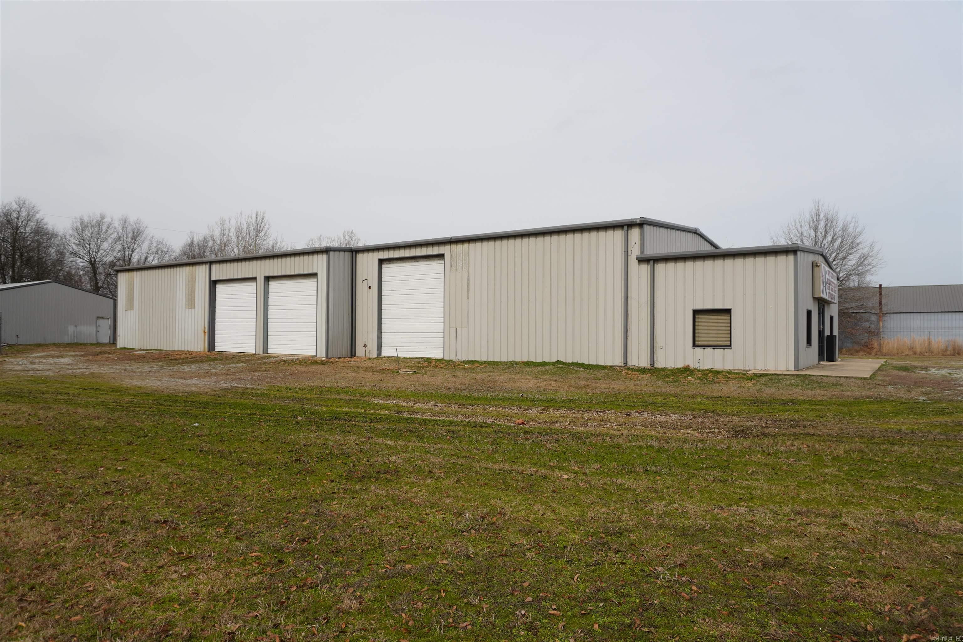 Shannon Acres - Commercial Sale