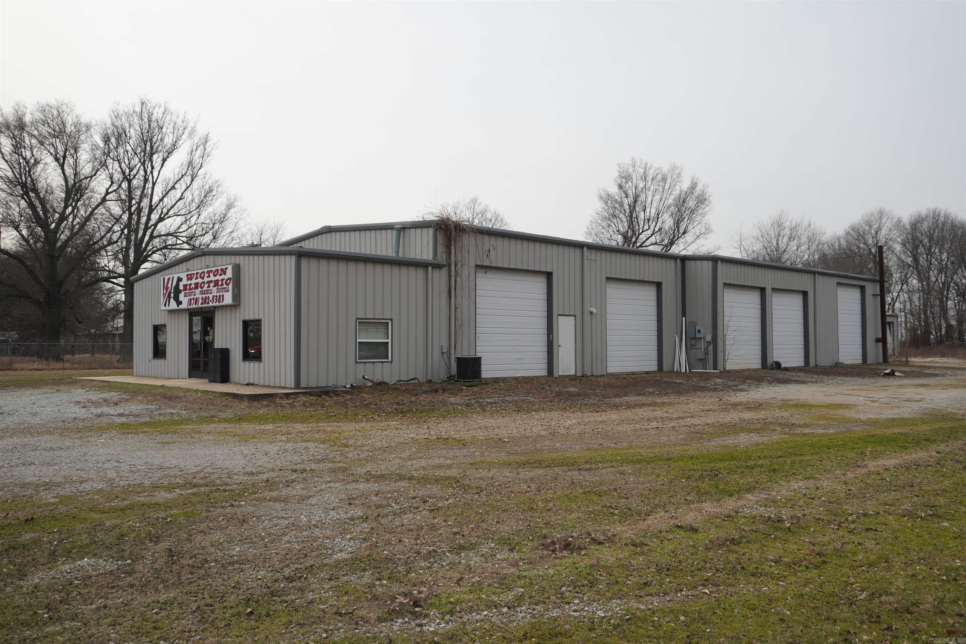 Shannon Acres - Commercial Sale