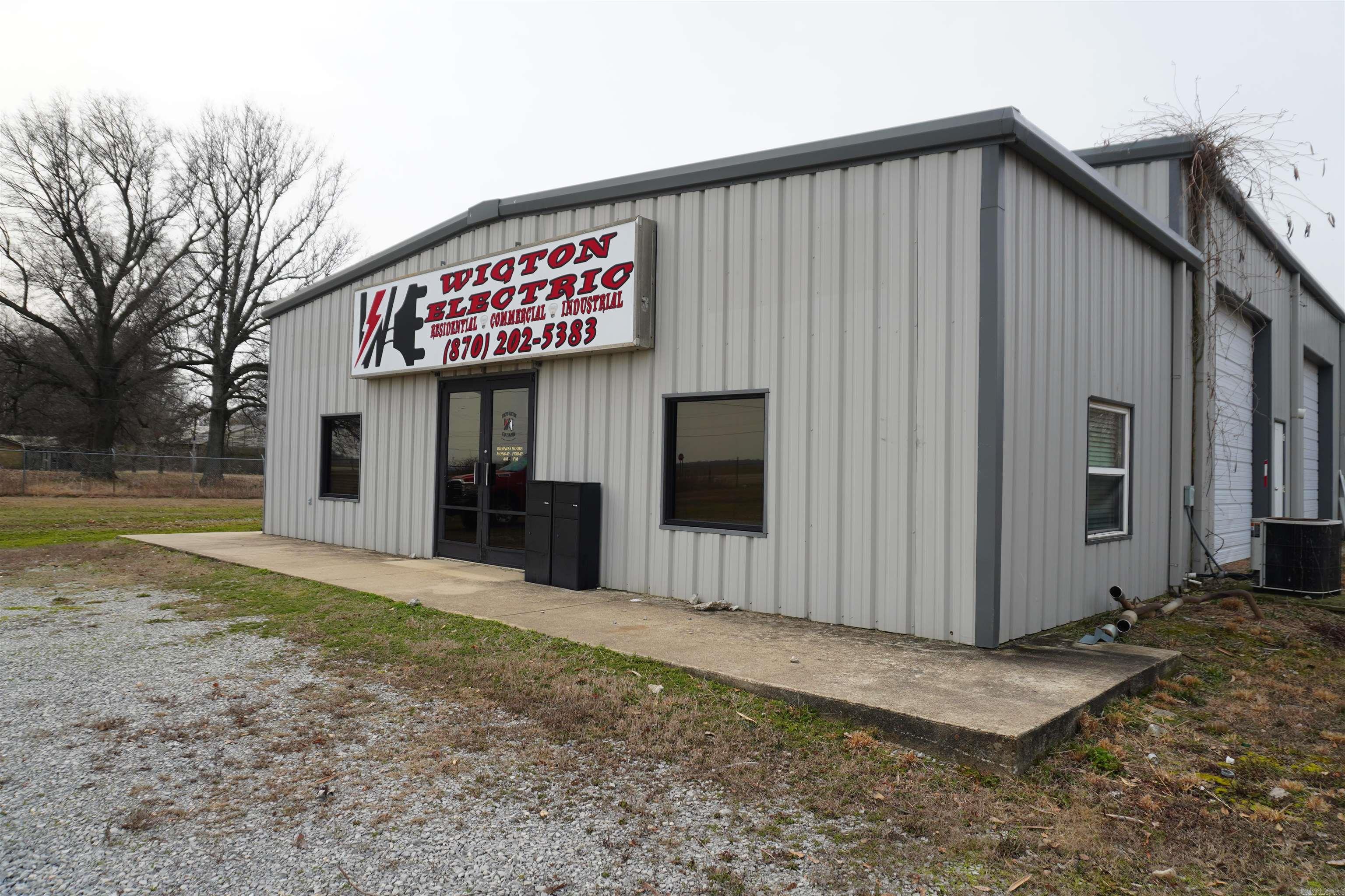 Shannon Acres - Commercial Sale