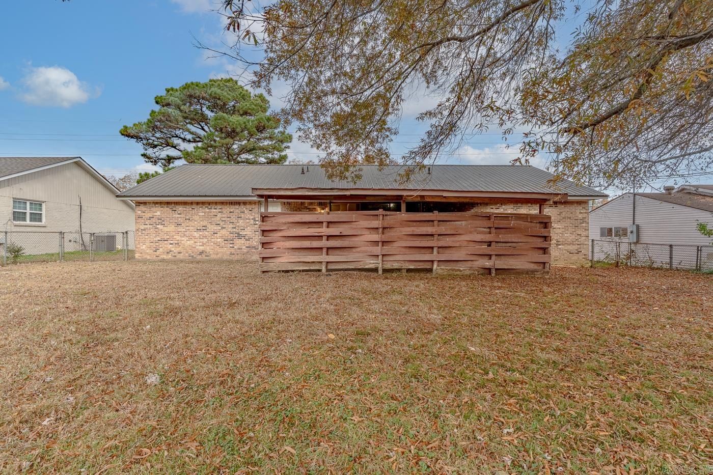 BRIARWOOD 1ST ADD - Residential