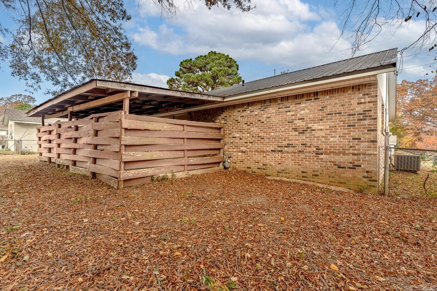 BRIARWOOD 1ST ADD - Residential