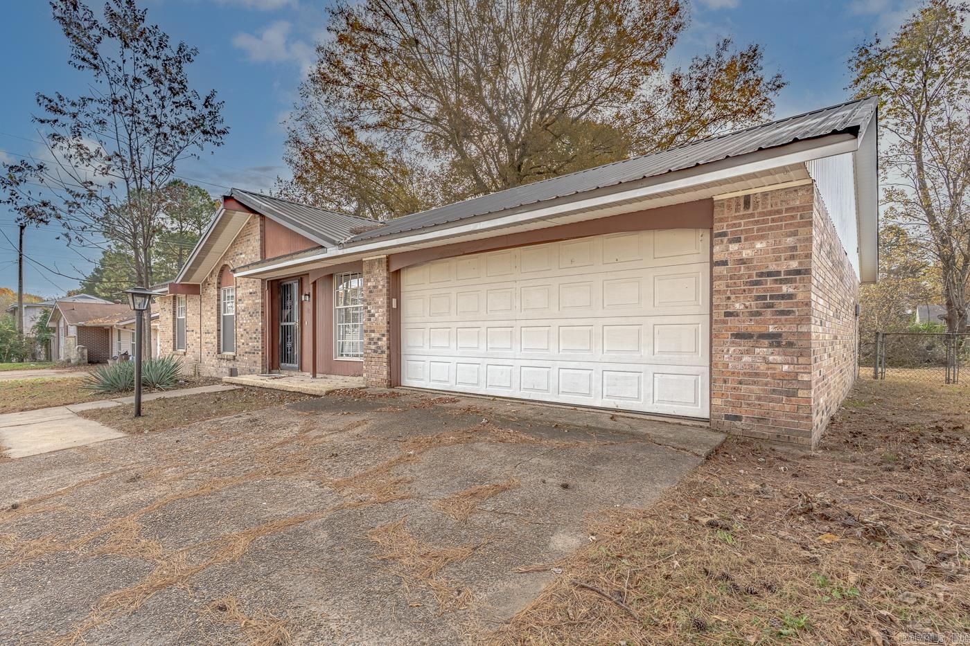 BRIARWOOD 1ST ADD - Residential