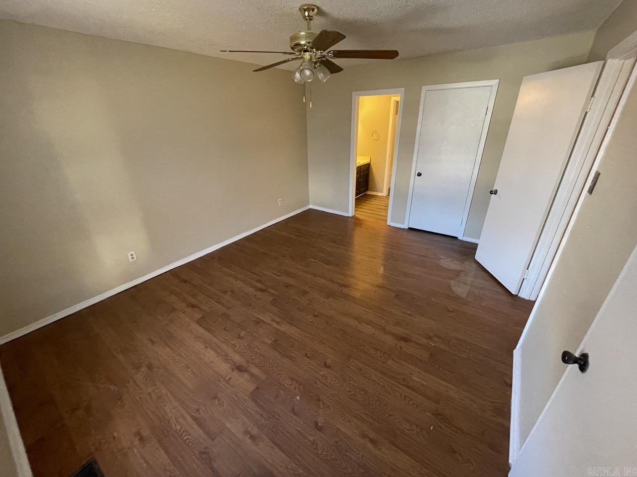 Oak Crest Manor Townhomes - Residential Lease