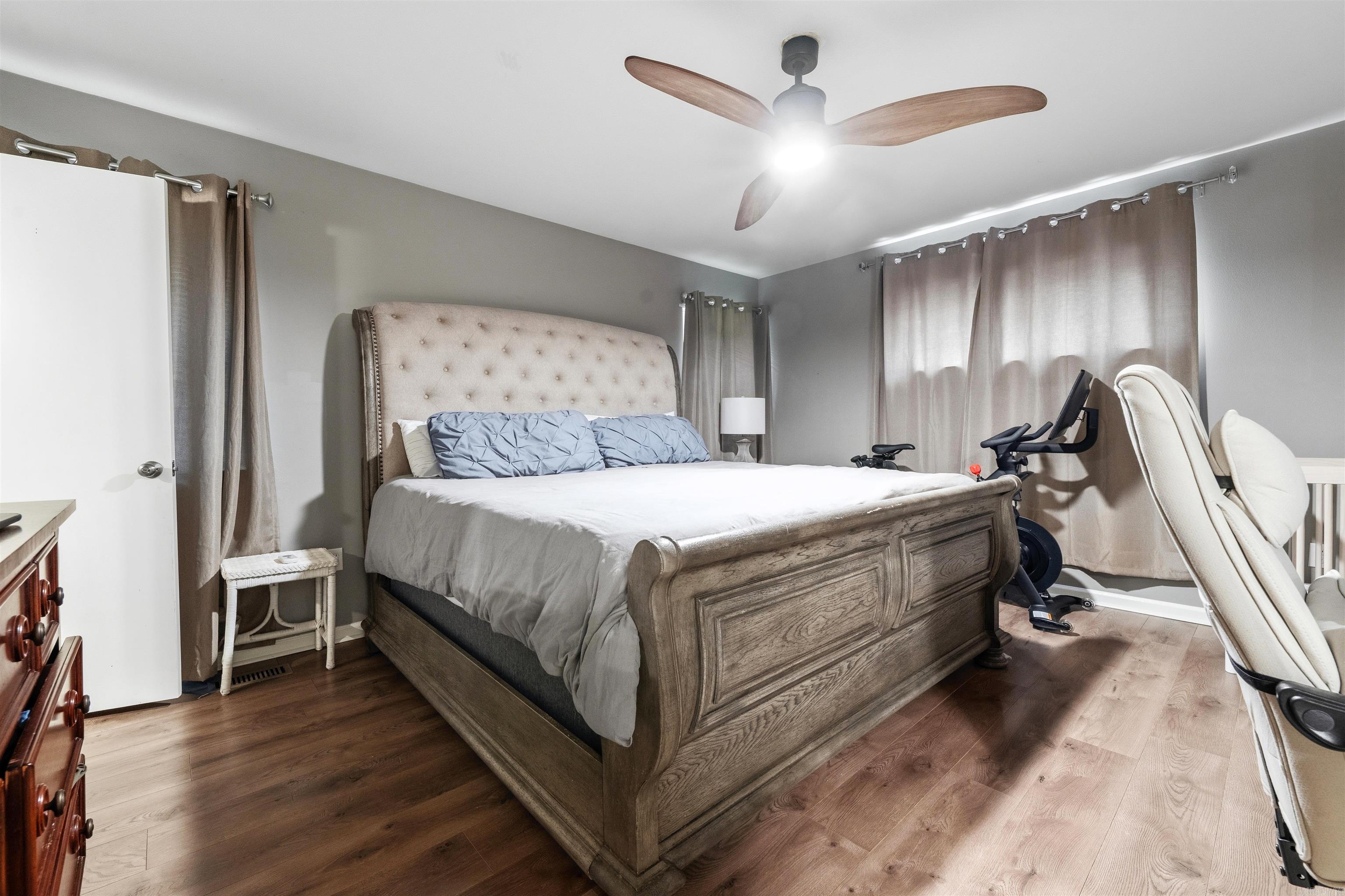 COUNTRY CLUB PARK - Residential