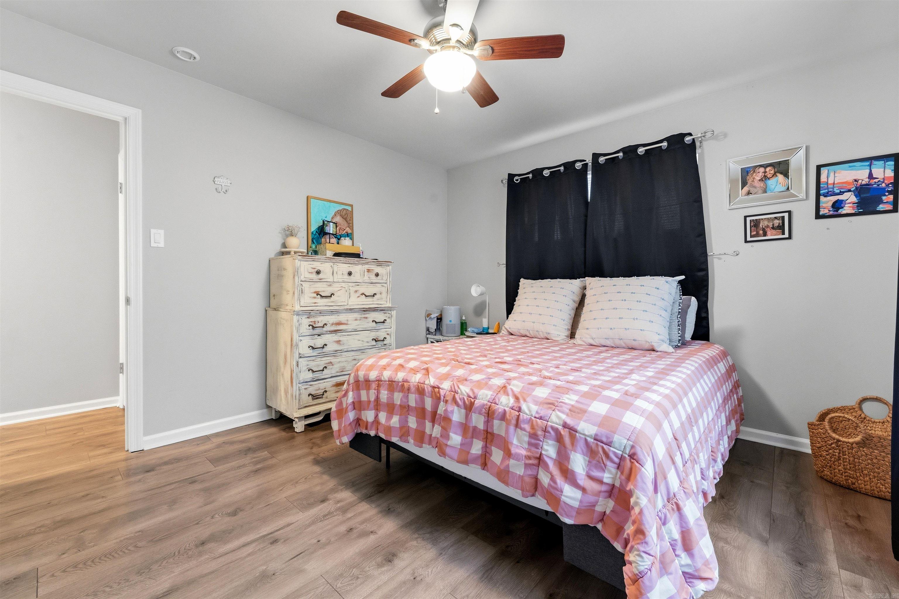 COUNTRY CLUB PARK - Residential