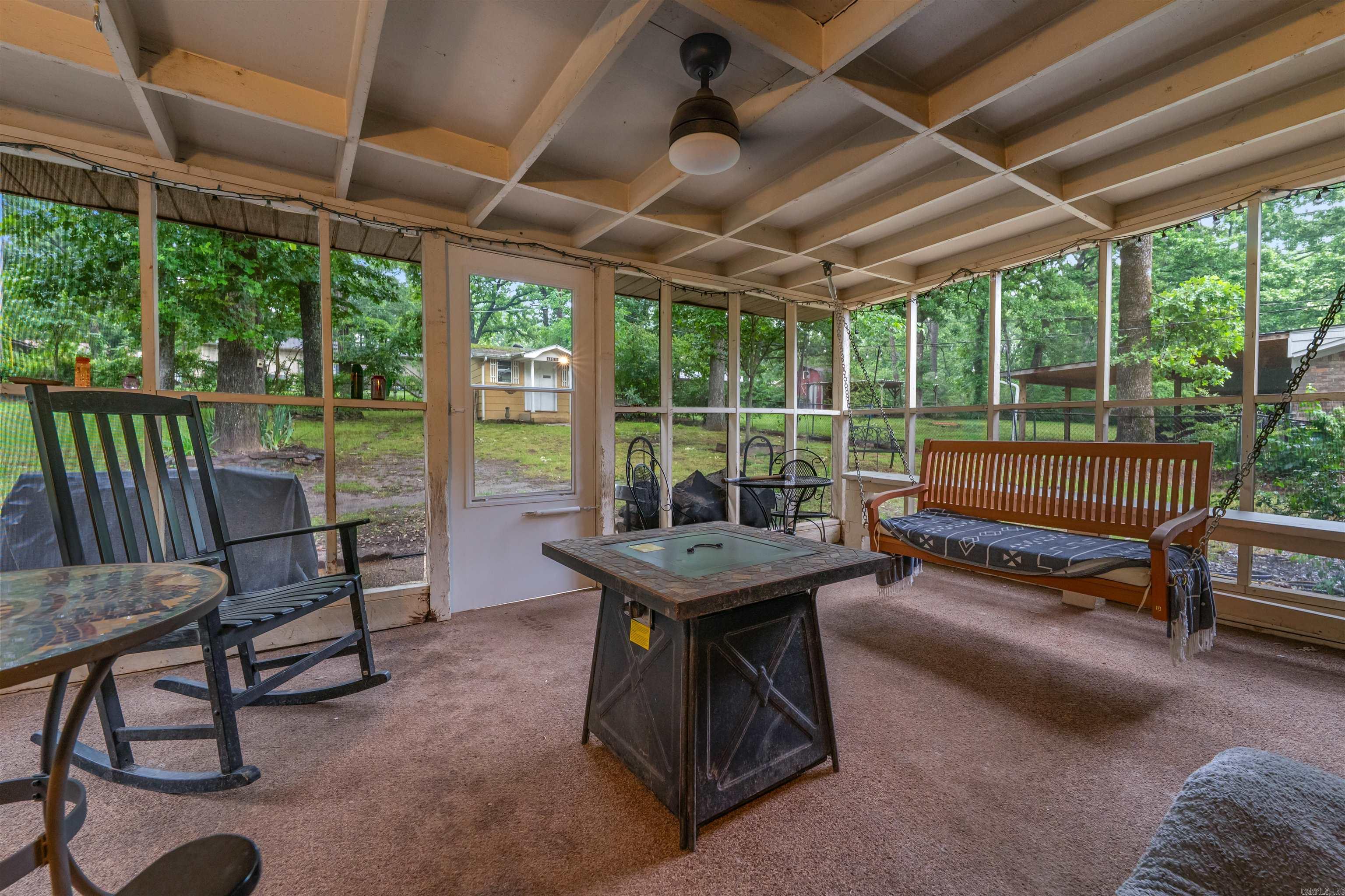 COUNTRY CLUB PARK - Residential