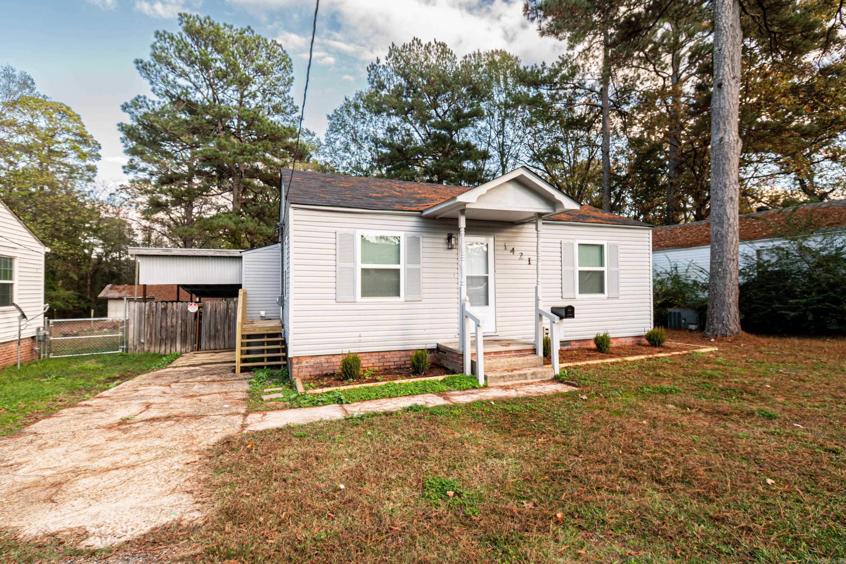 WEST WOODS - Residential