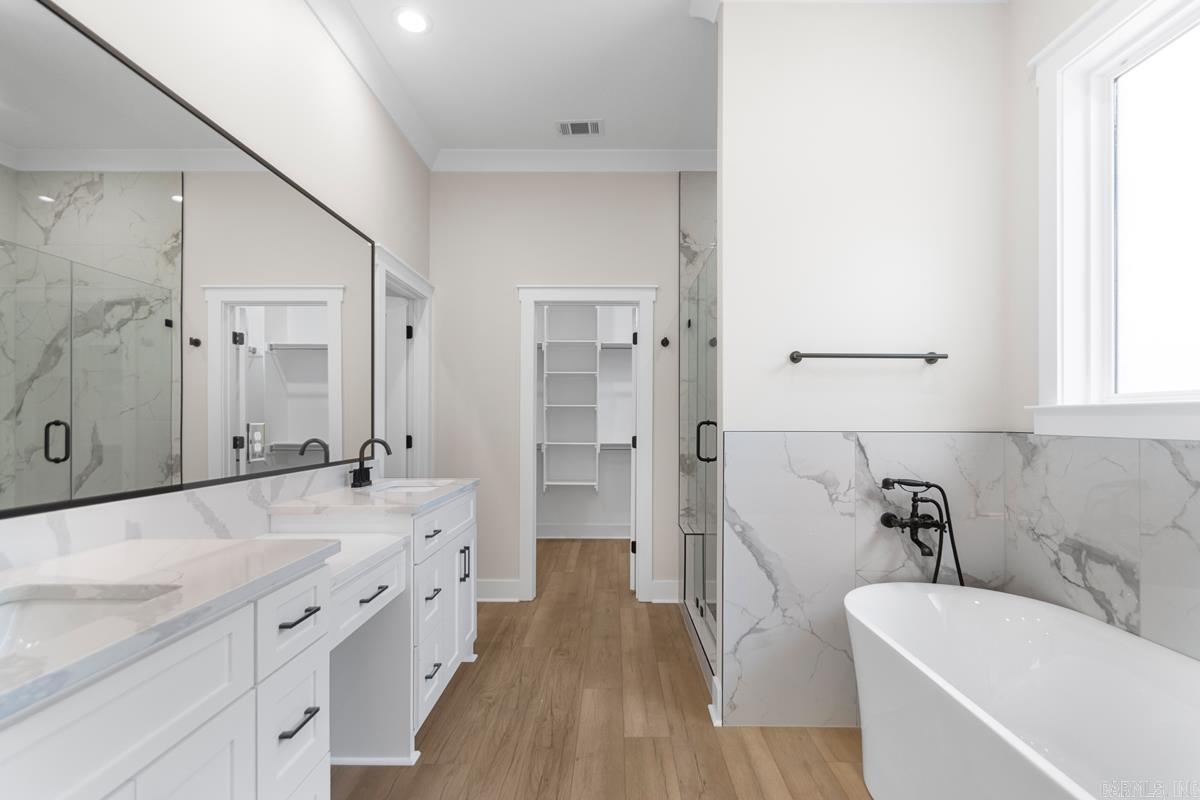 MILLERS GLENN - Residential