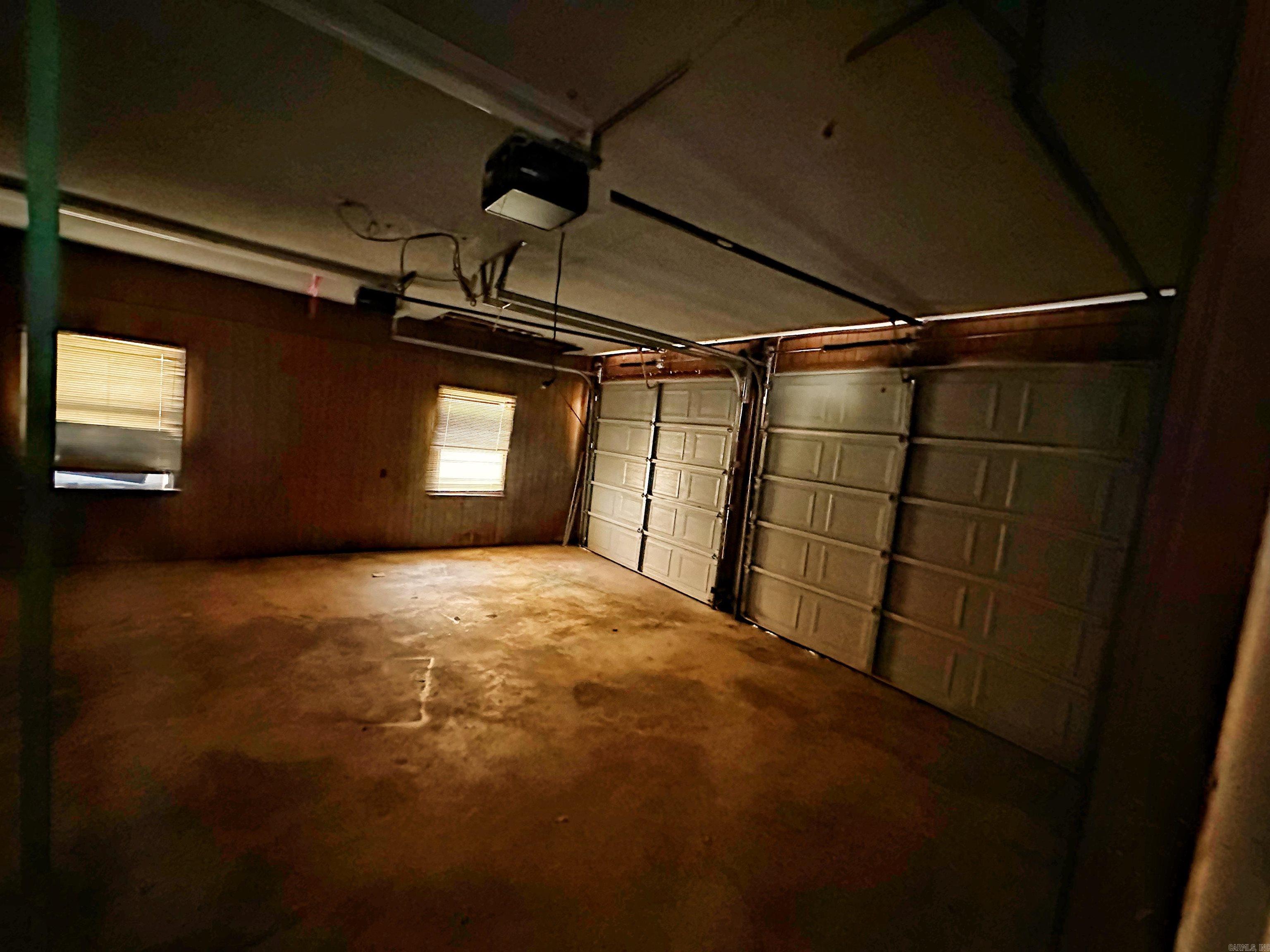 BRYANT WOODLAND HGTS - Residential