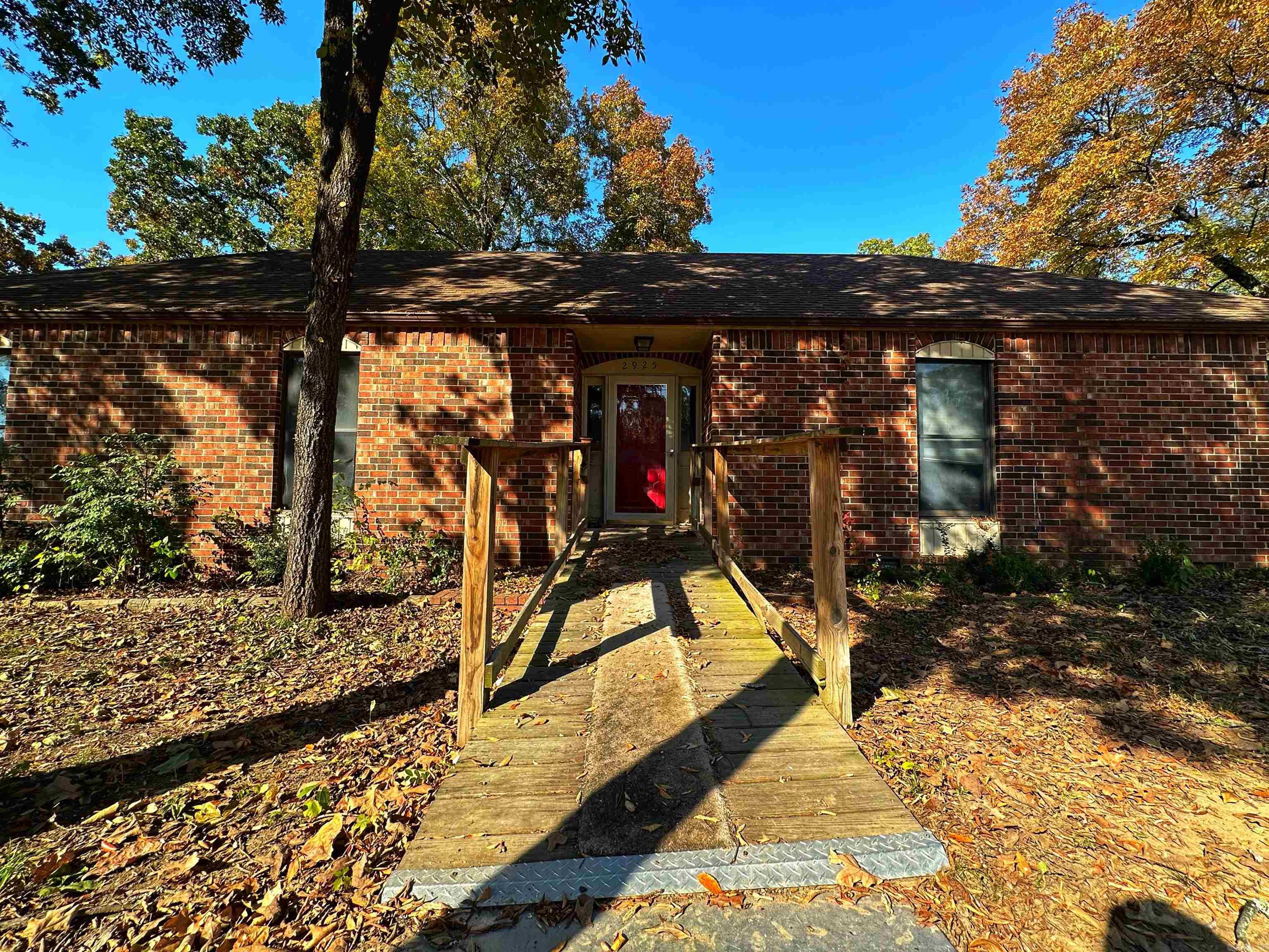 BRYANT WOODLAND HGTS - Residential