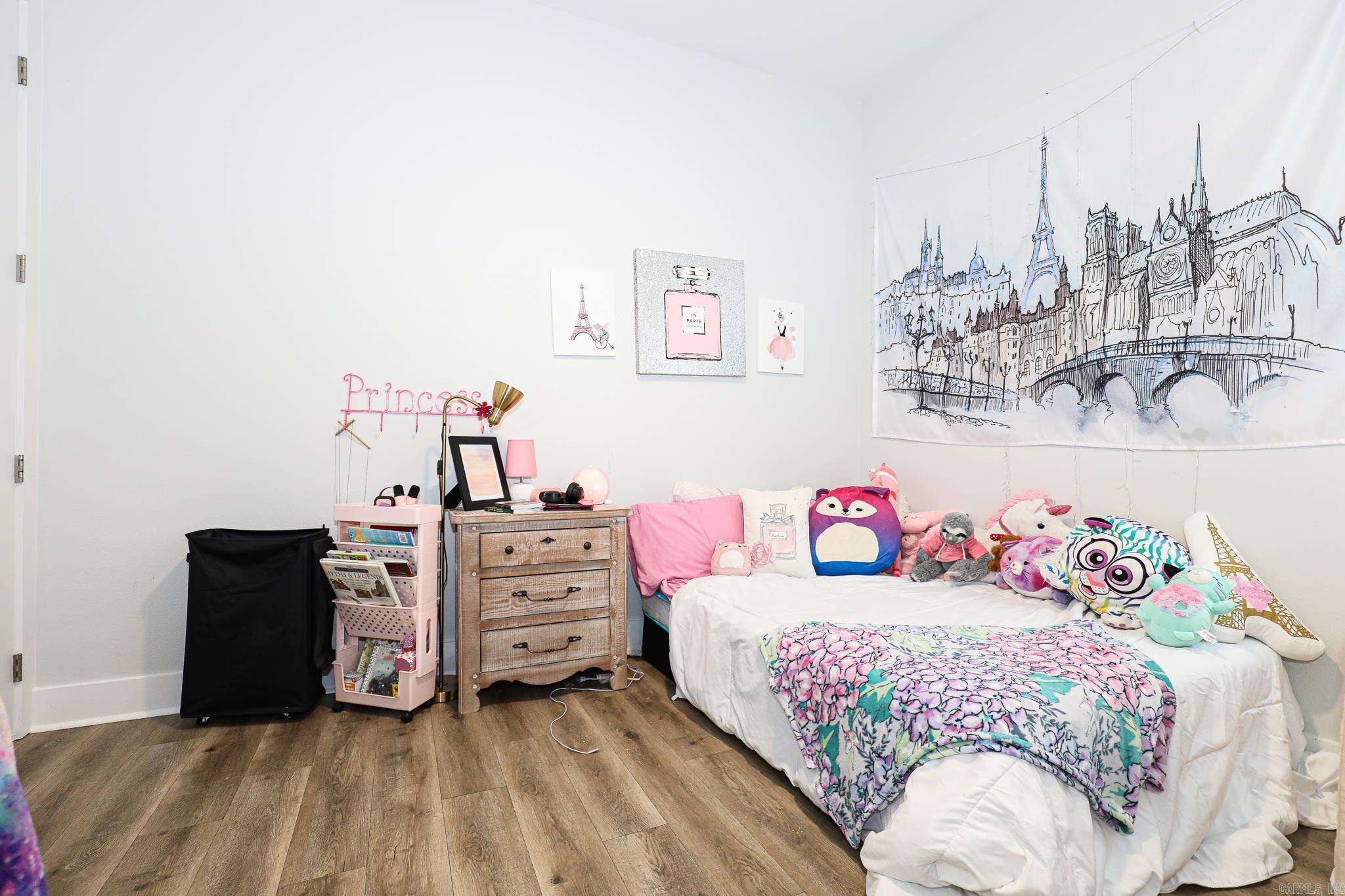 OLDE SALEM TOWNSHIP - Residential