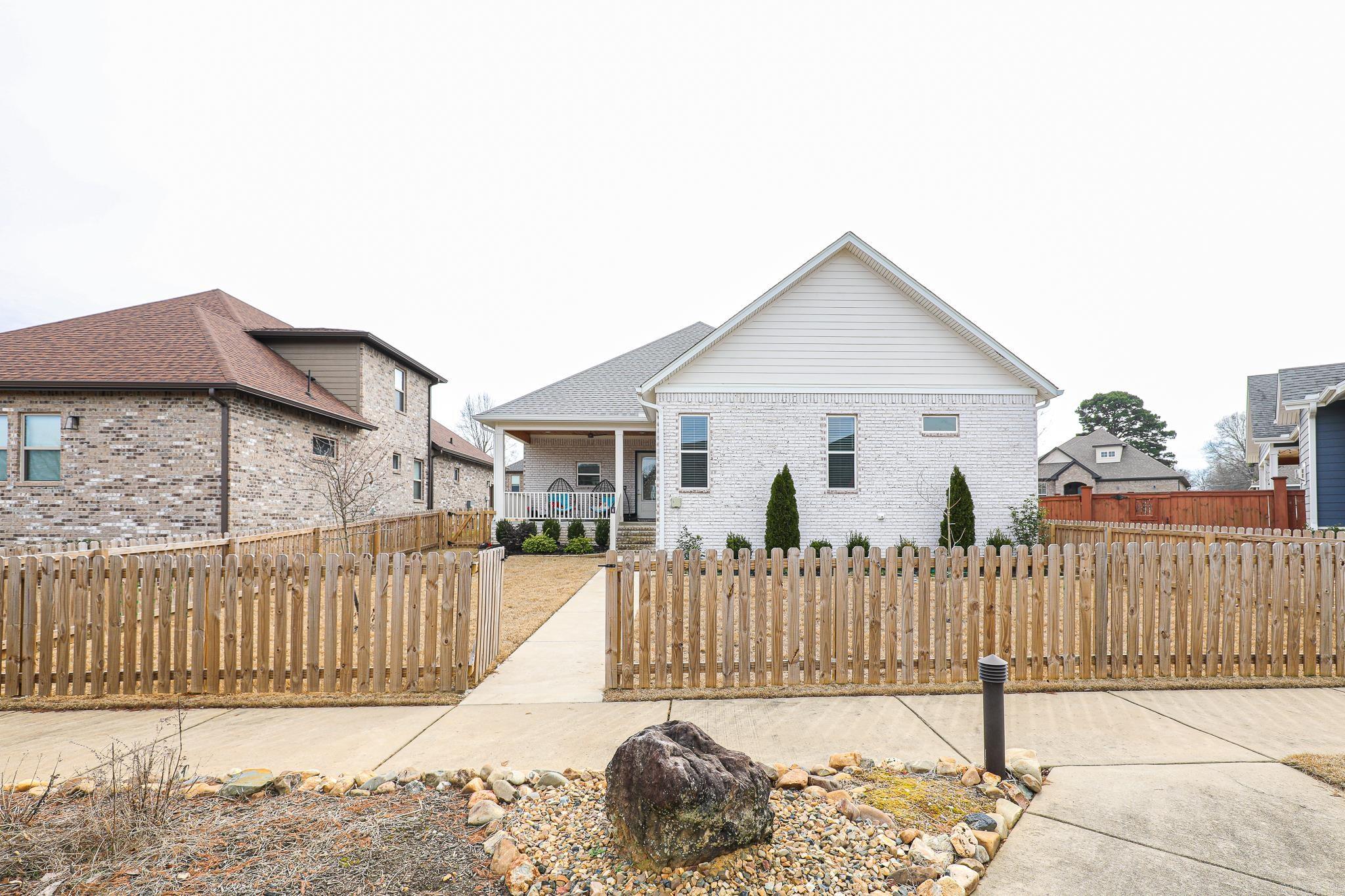 OLDE SALEM TOWNSHIP - Residential