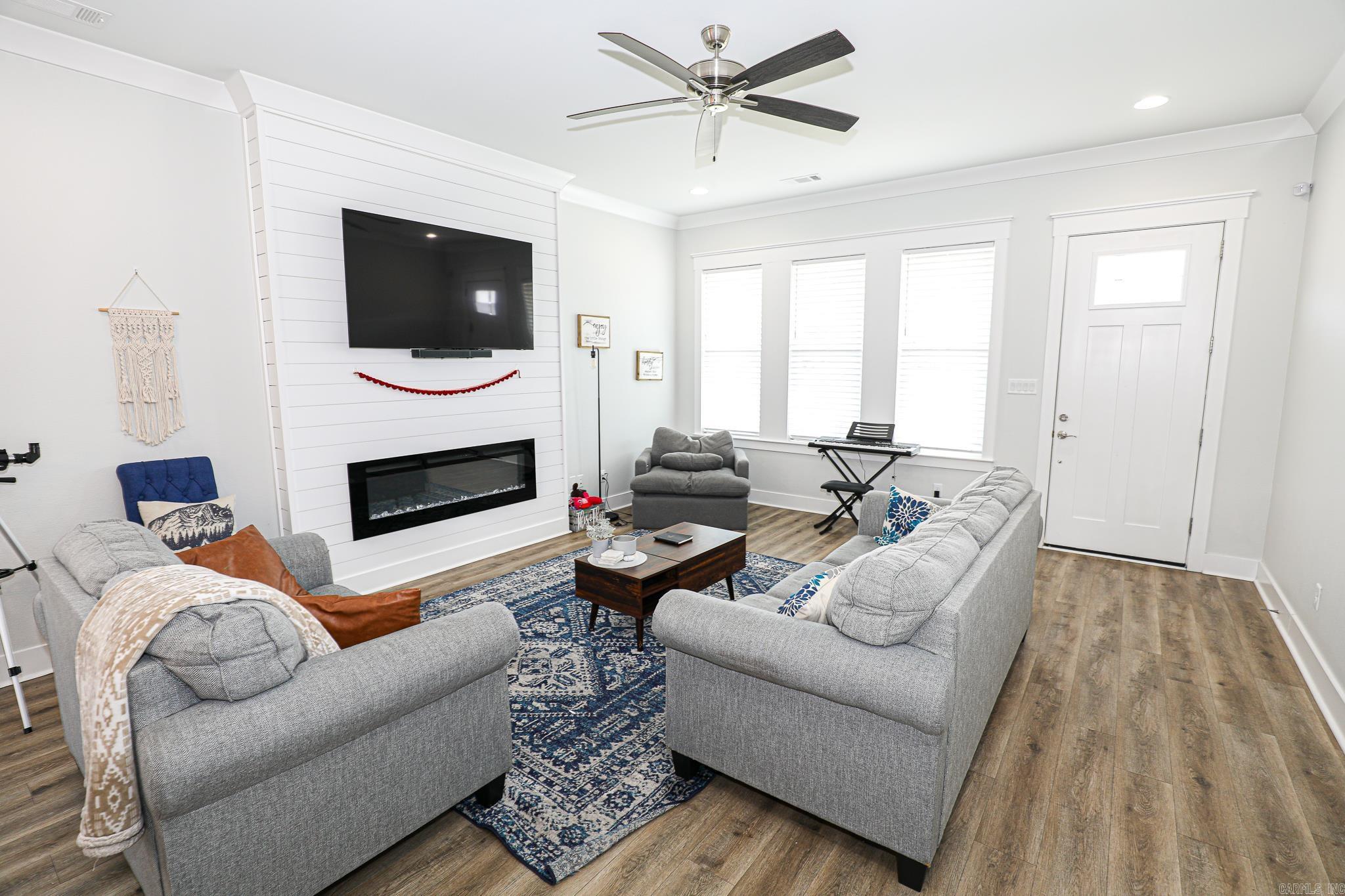 OLDE SALEM TOWNSHIP - Residential