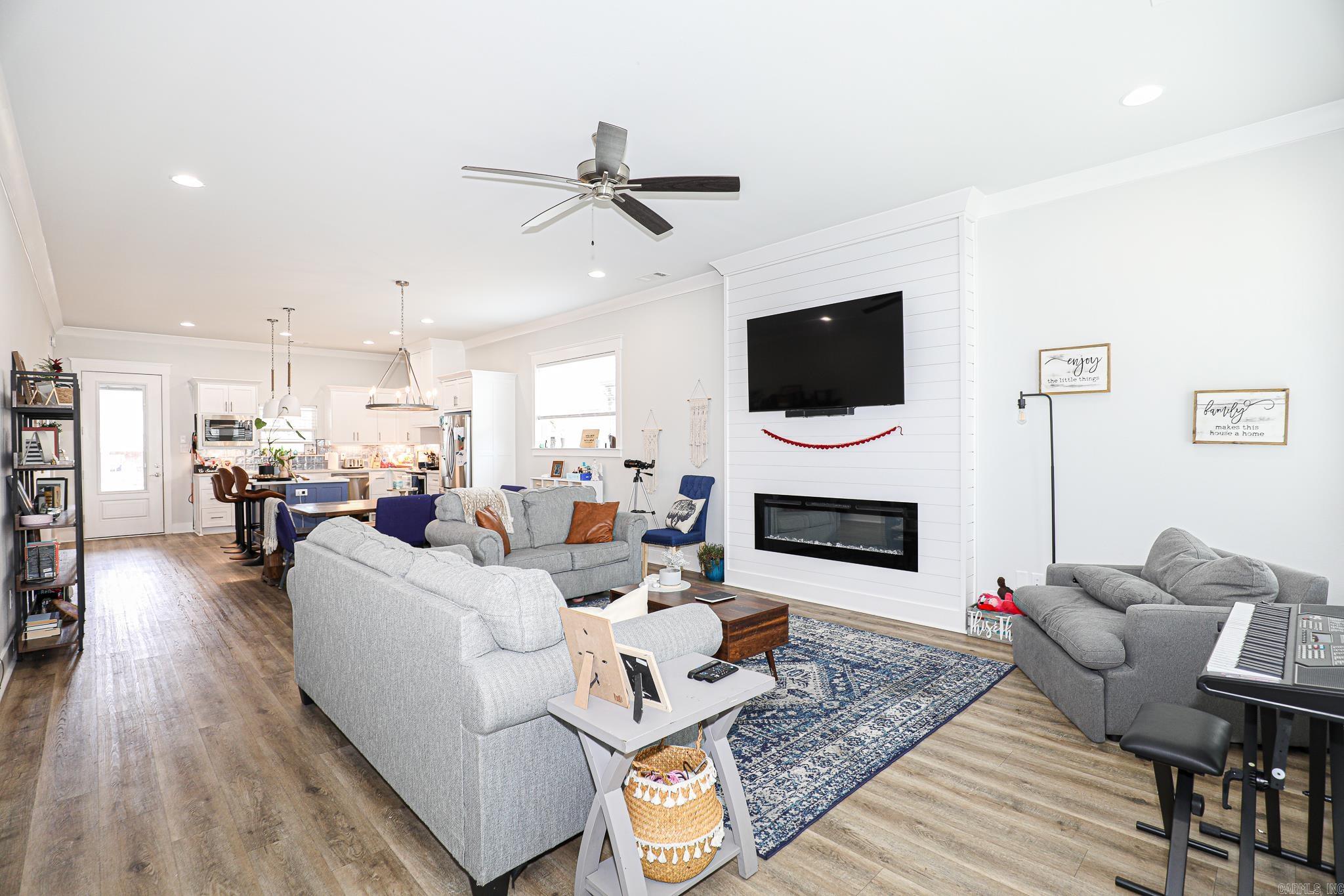 OLDE SALEM TOWNSHIP - Residential