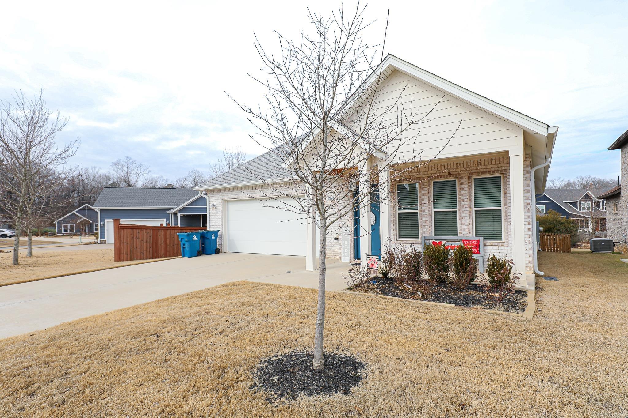 OLDE SALEM TOWNSHIP - Residential