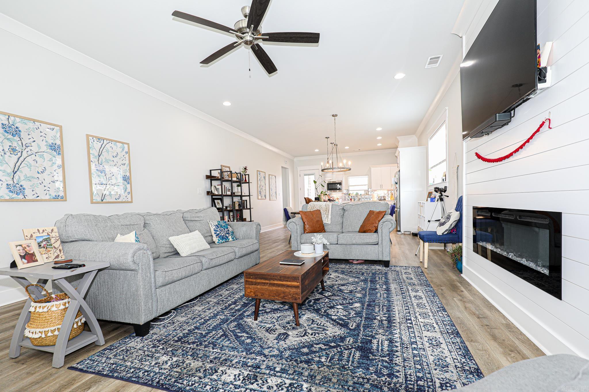 OLDE SALEM TOWNSHIP - Residential