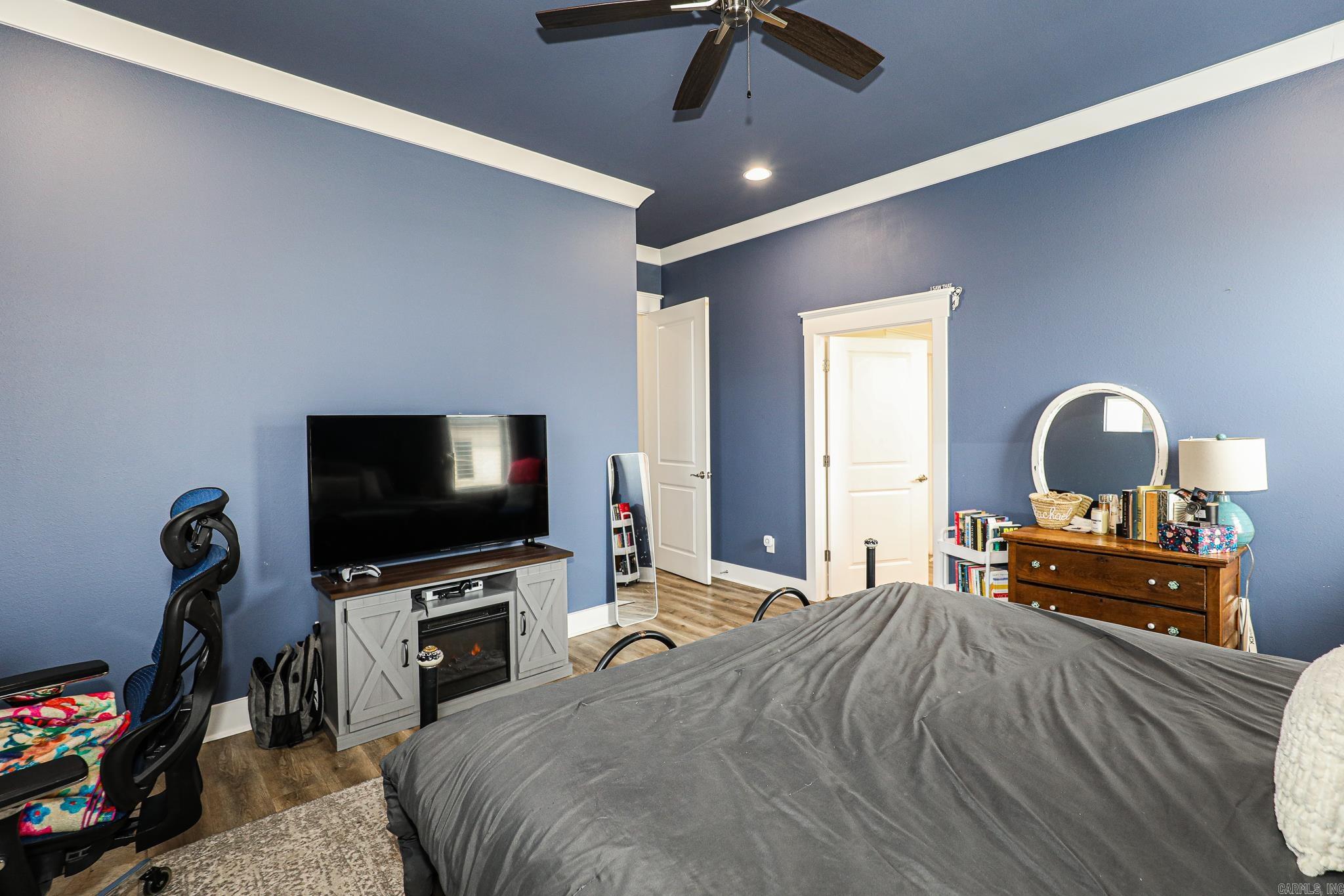 OLDE SALEM TOWNSHIP - Residential