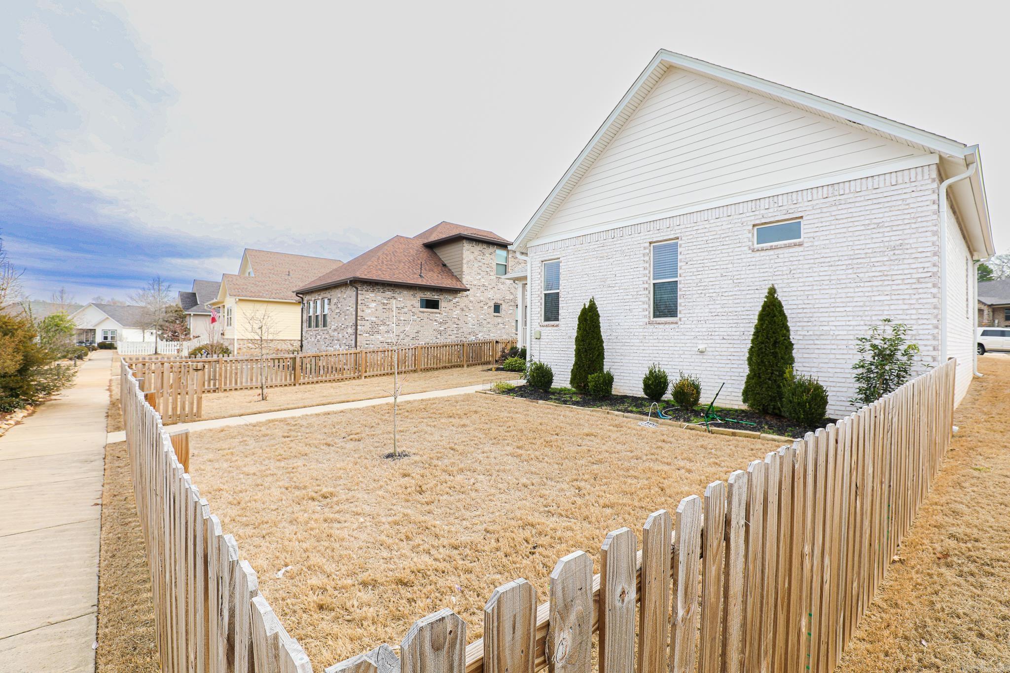 OLDE SALEM TOWNSHIP - Residential