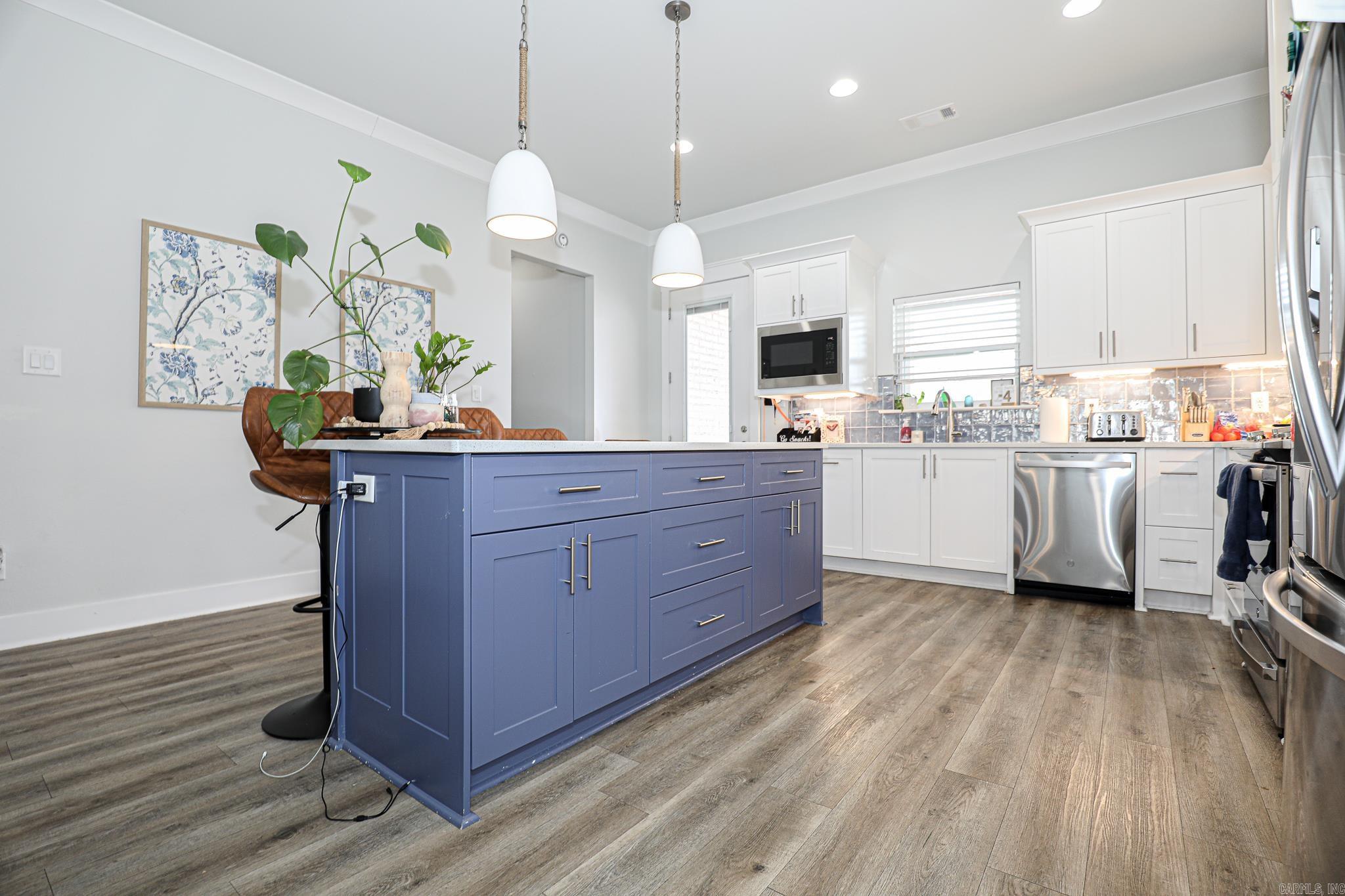 OLDE SALEM TOWNSHIP - Residential