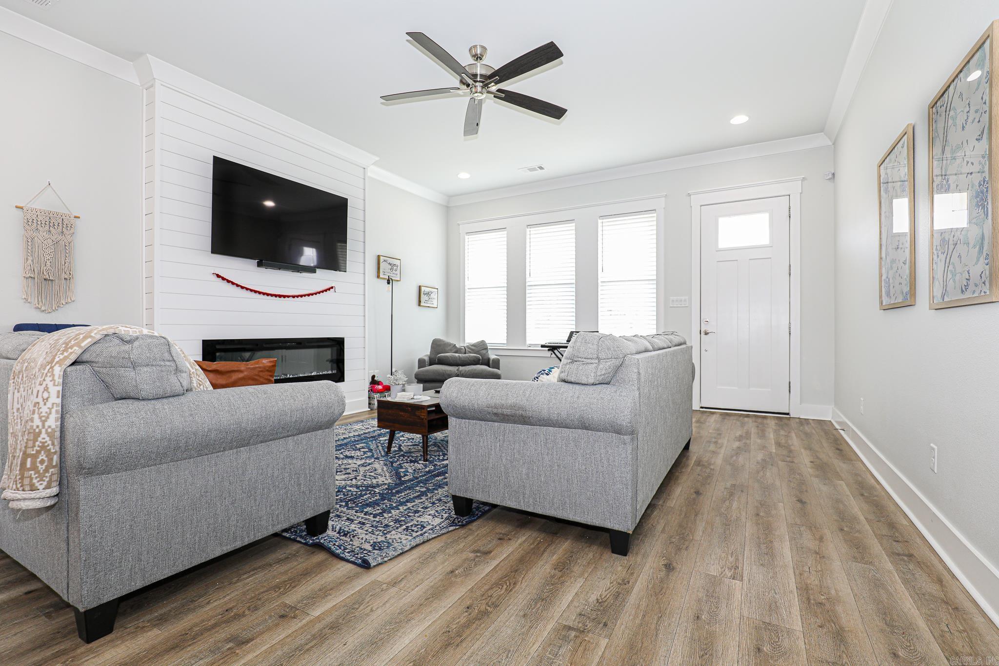 OLDE SALEM TOWNSHIP - Residential