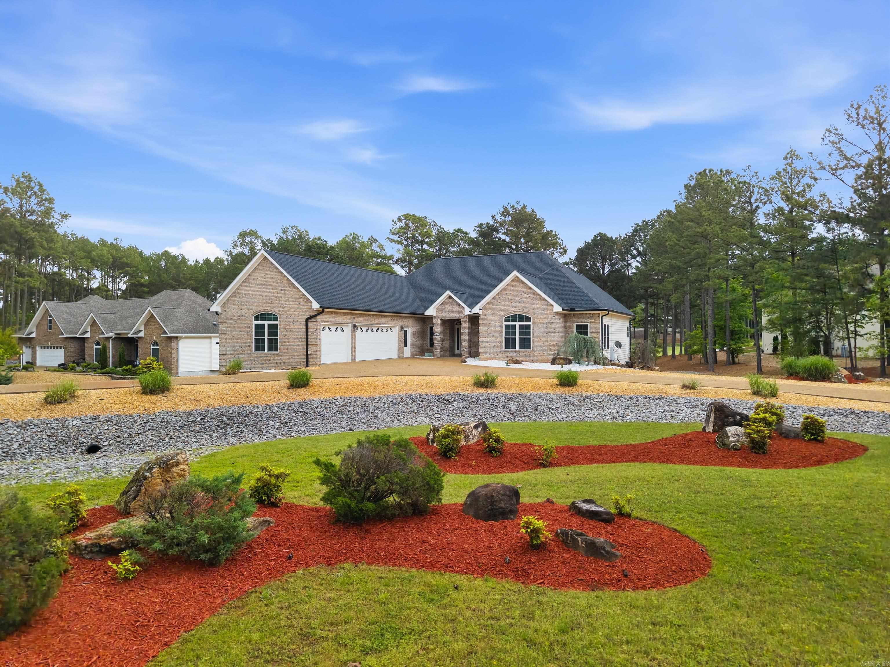 LADERA - Residential