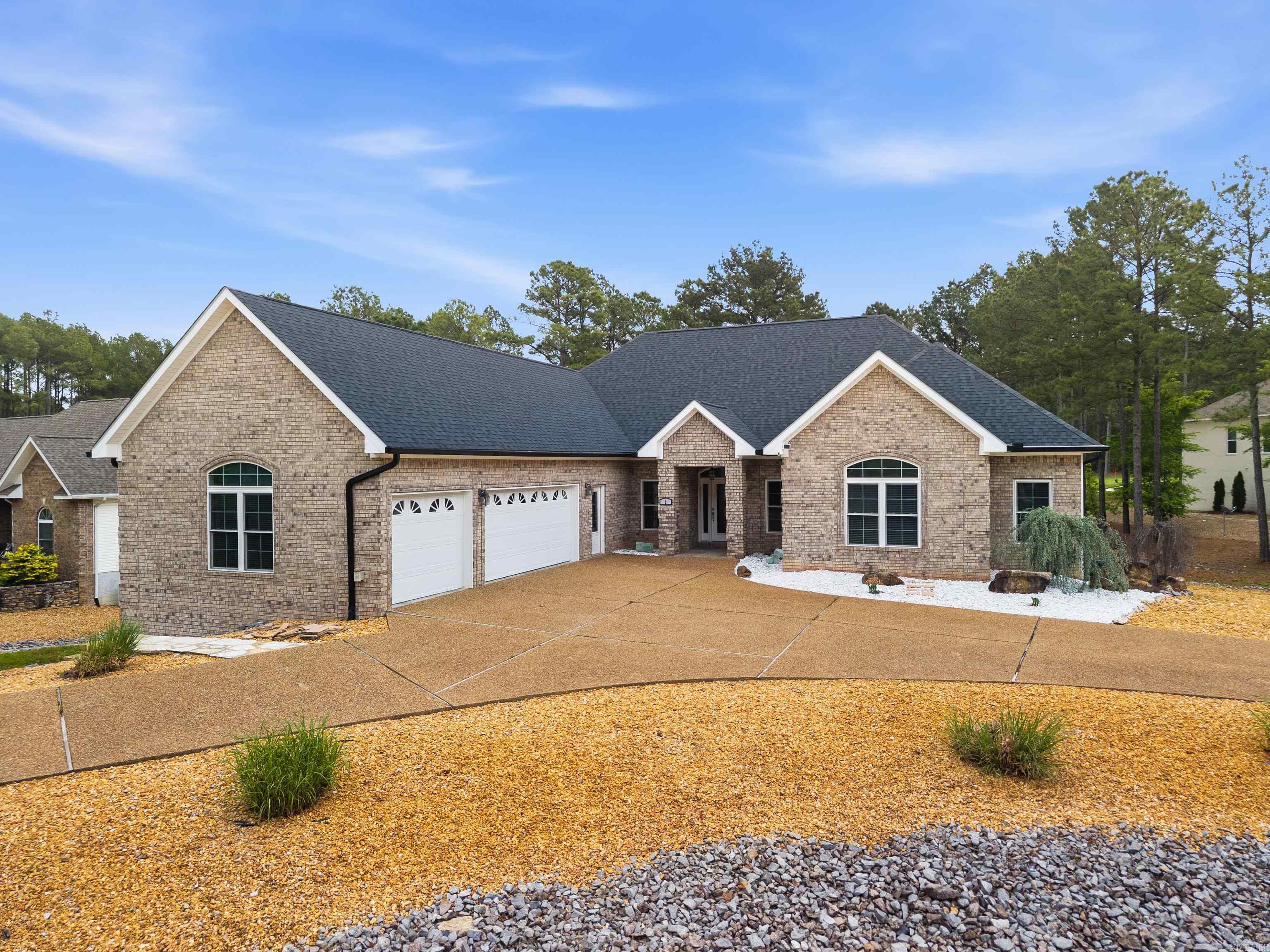 LADERA - Residential