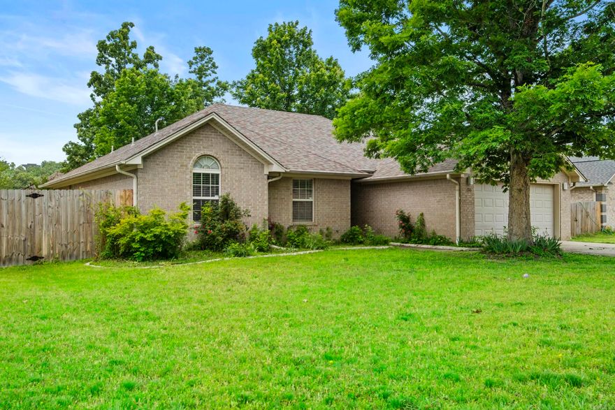 If you are looking for a great 3-bedroom, 2 full bath home with an amazing backyard, you have found it!  The fenced backyard with a covered back patio and additional larger patio makes the outdoors perfect for entertaining friends, relaxing, or playing with kids. Magness Creek Subdivision provides a community atmosphere with a tennis court, volleyball court, playground and lake. Indoors you will find nice, spacious bedrooms and a kitchen complete with granite countertops.  Come take a look at this one, and you will see what makes Magness Creek such a highly sought after place to call home!