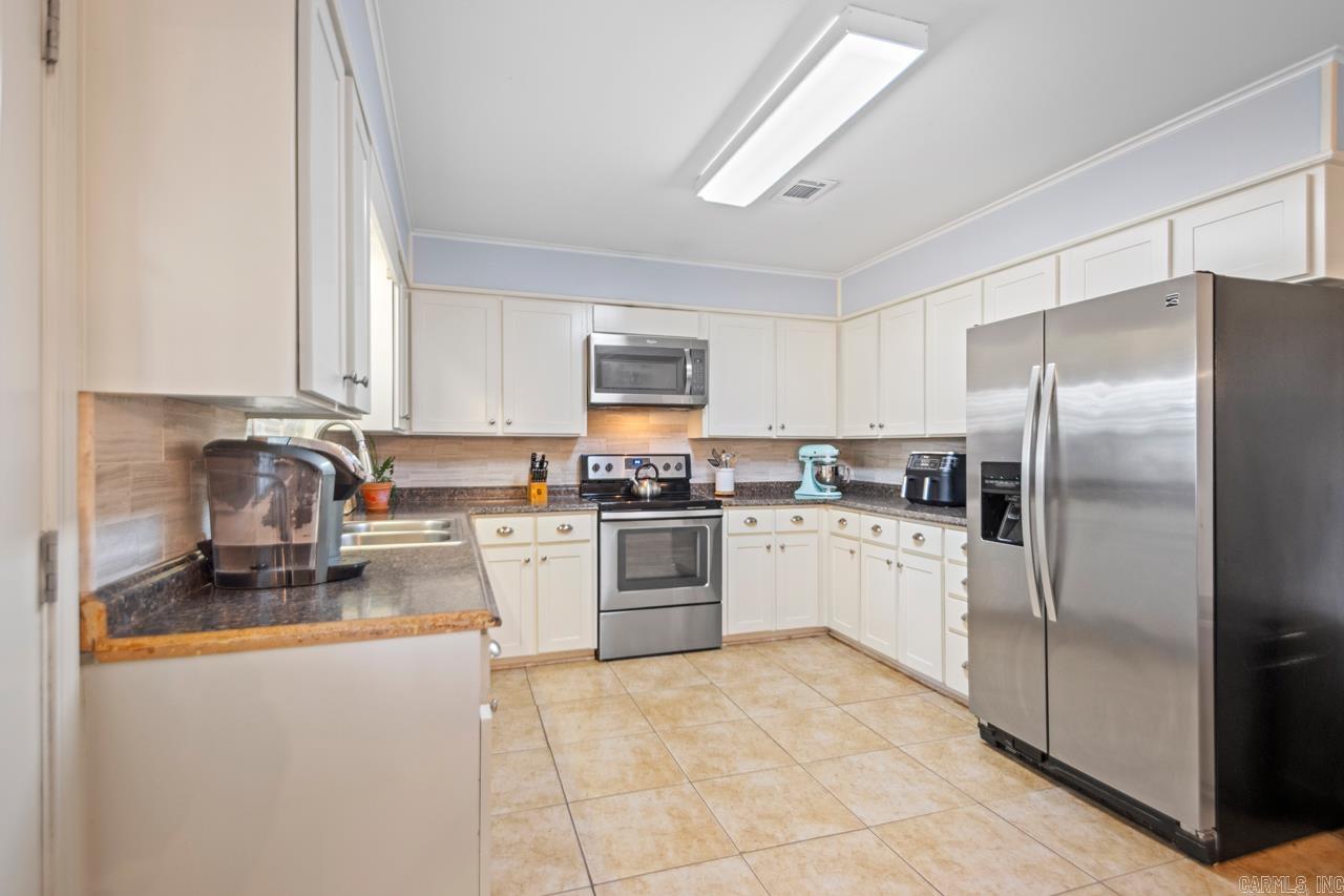 MARYLAND MANOR - Residential