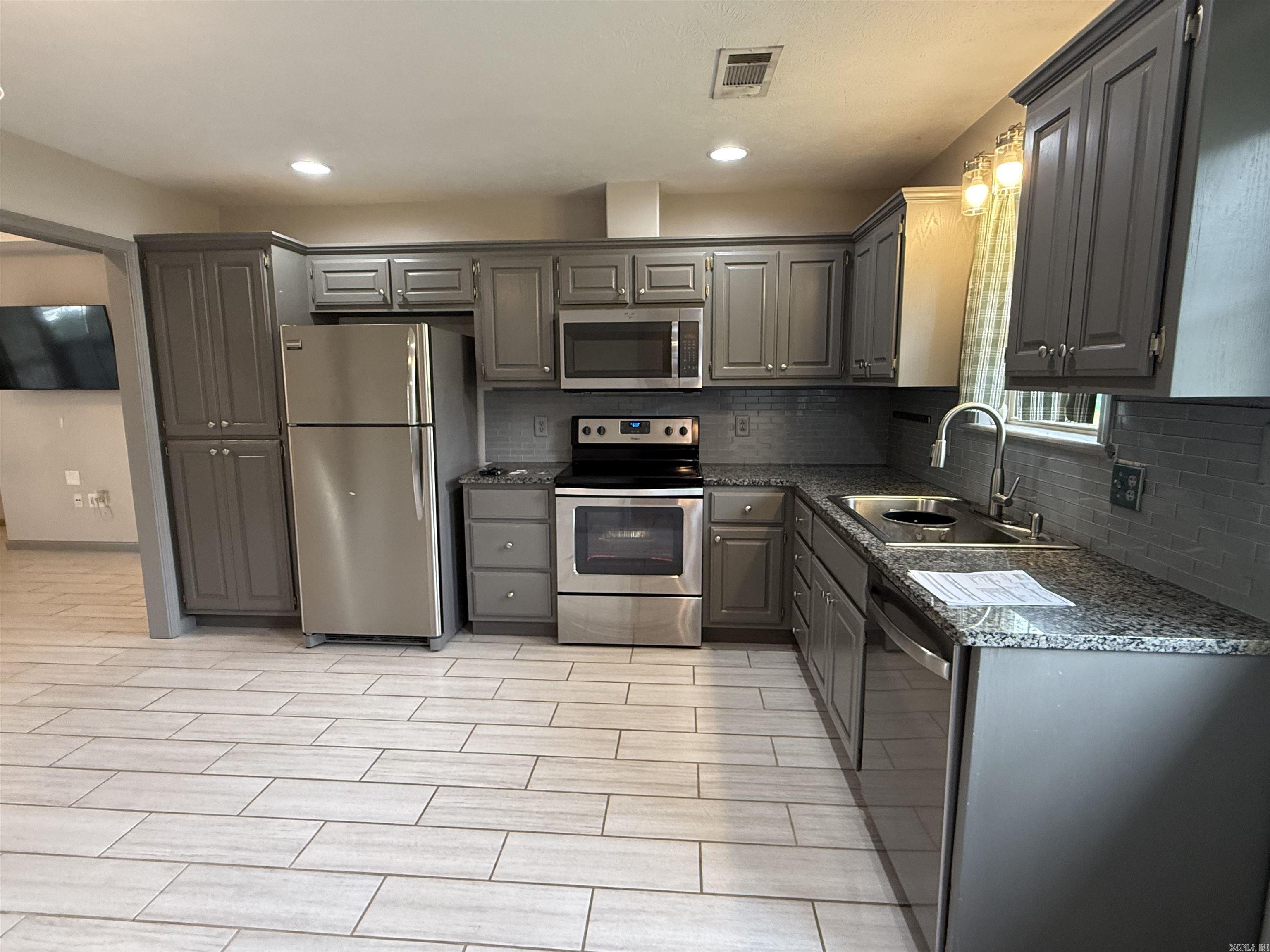 VALLEY ELMS S/D - Residential