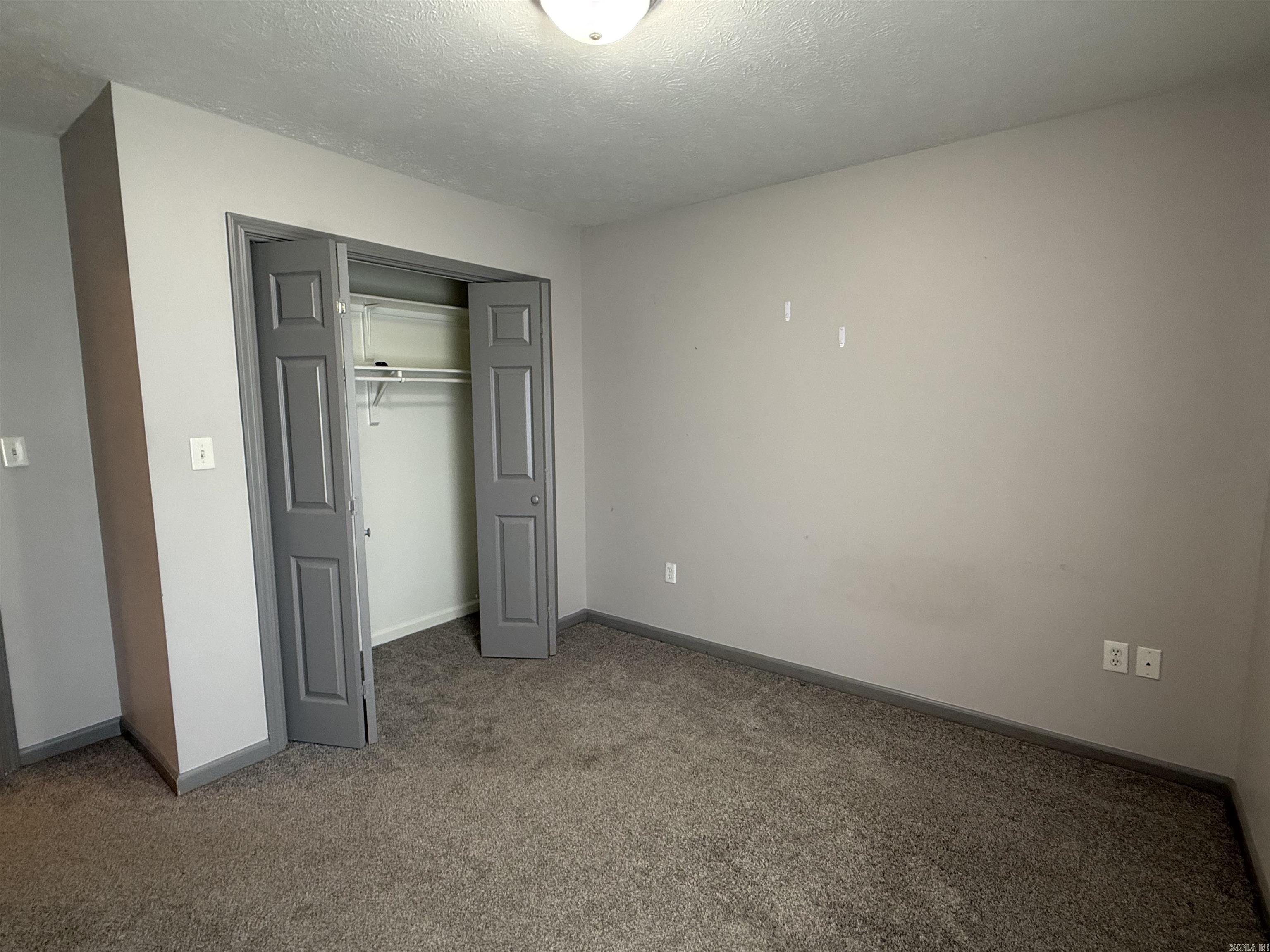 VALLEY ELMS S/D - Residential