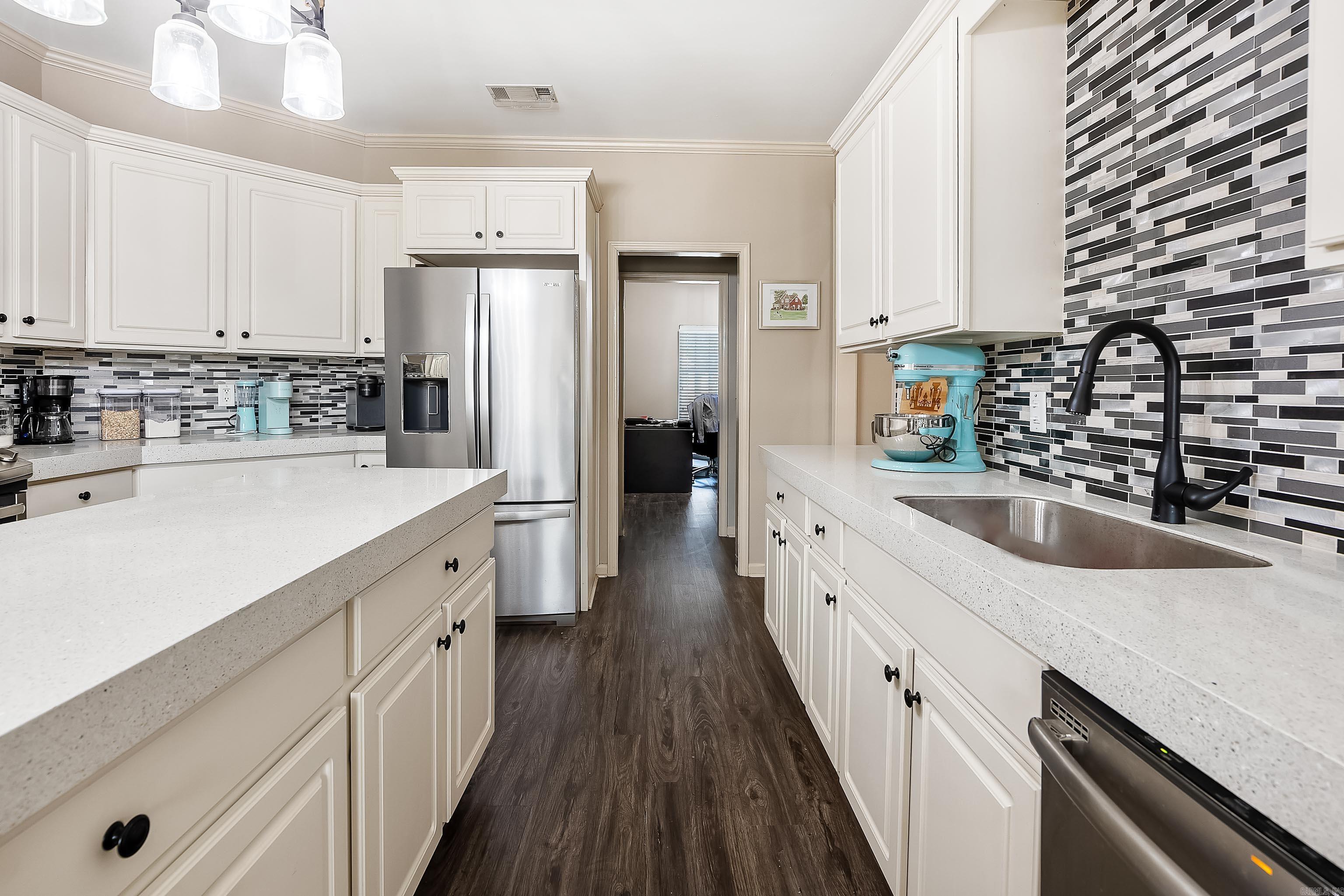 HURRICANE LAKE EST - Residential