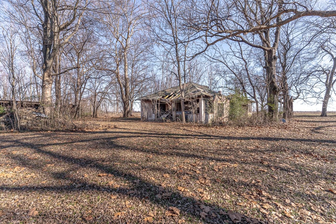 Metes & Bounds - Land