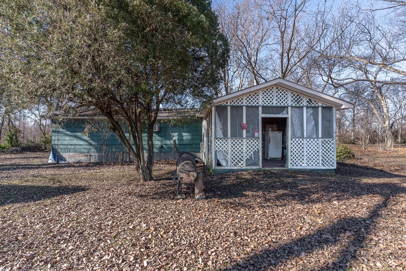 Metes & Bounds - Land