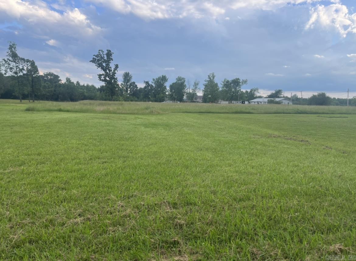 Green Meadows - Land