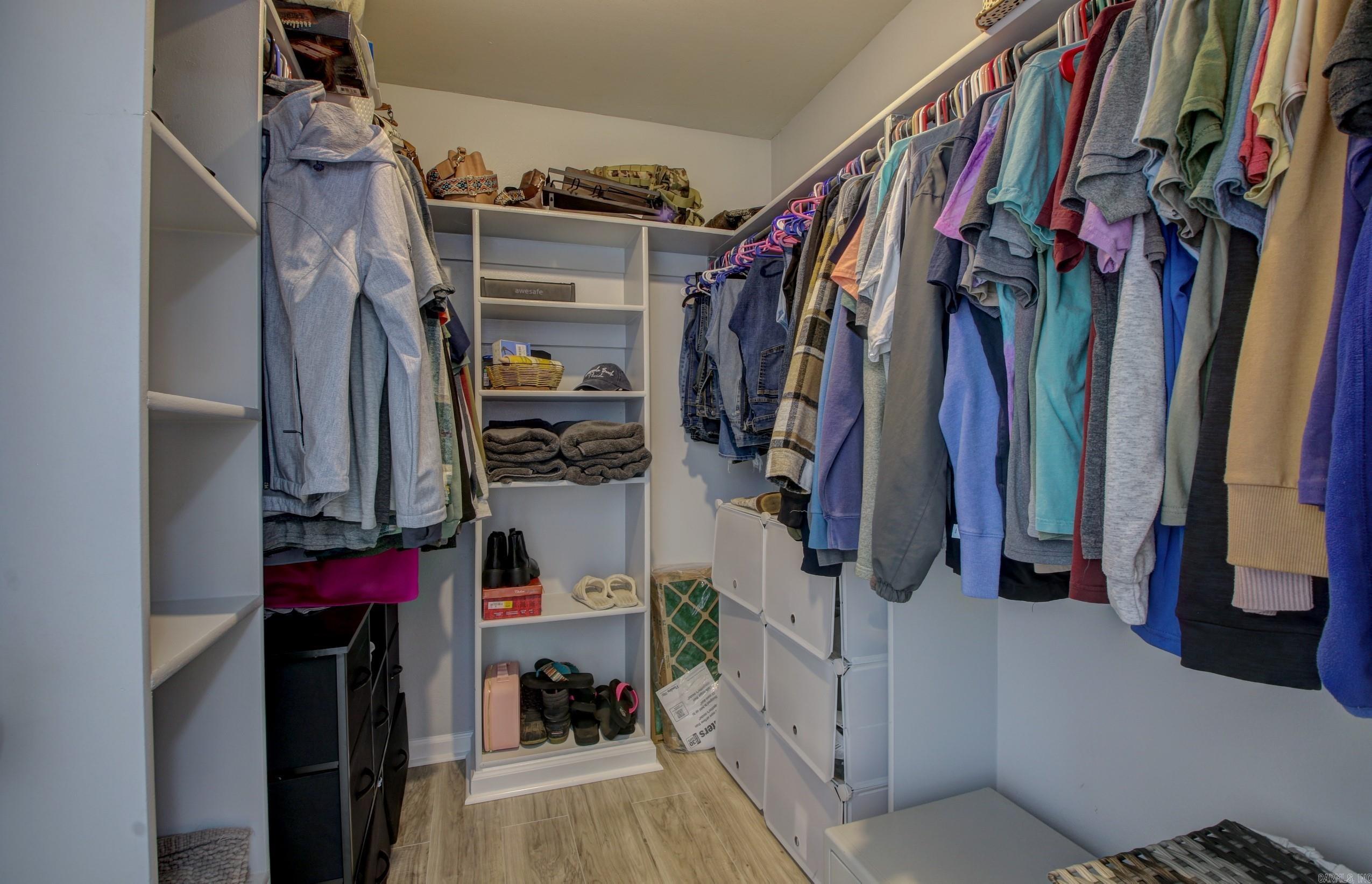 WOODBRIDGE - Residential