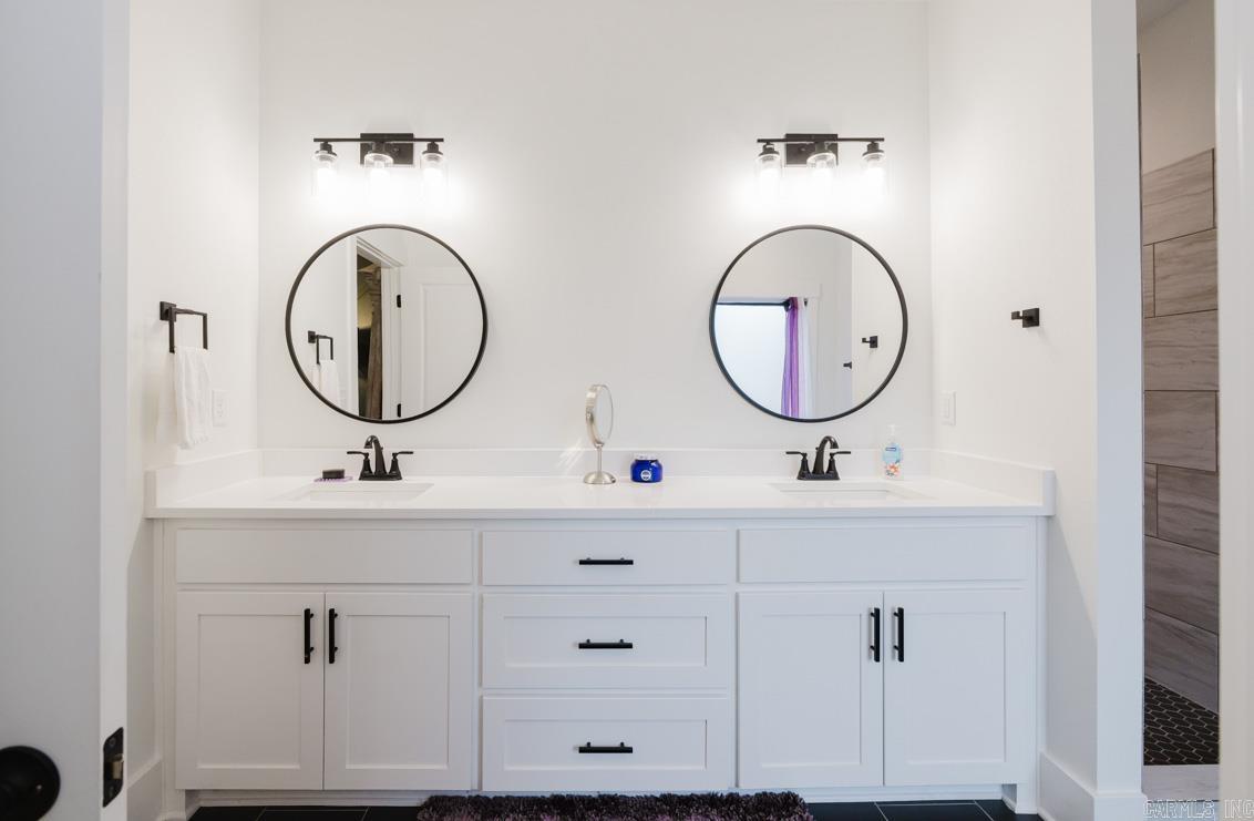 AVILLA HILLS - Residential