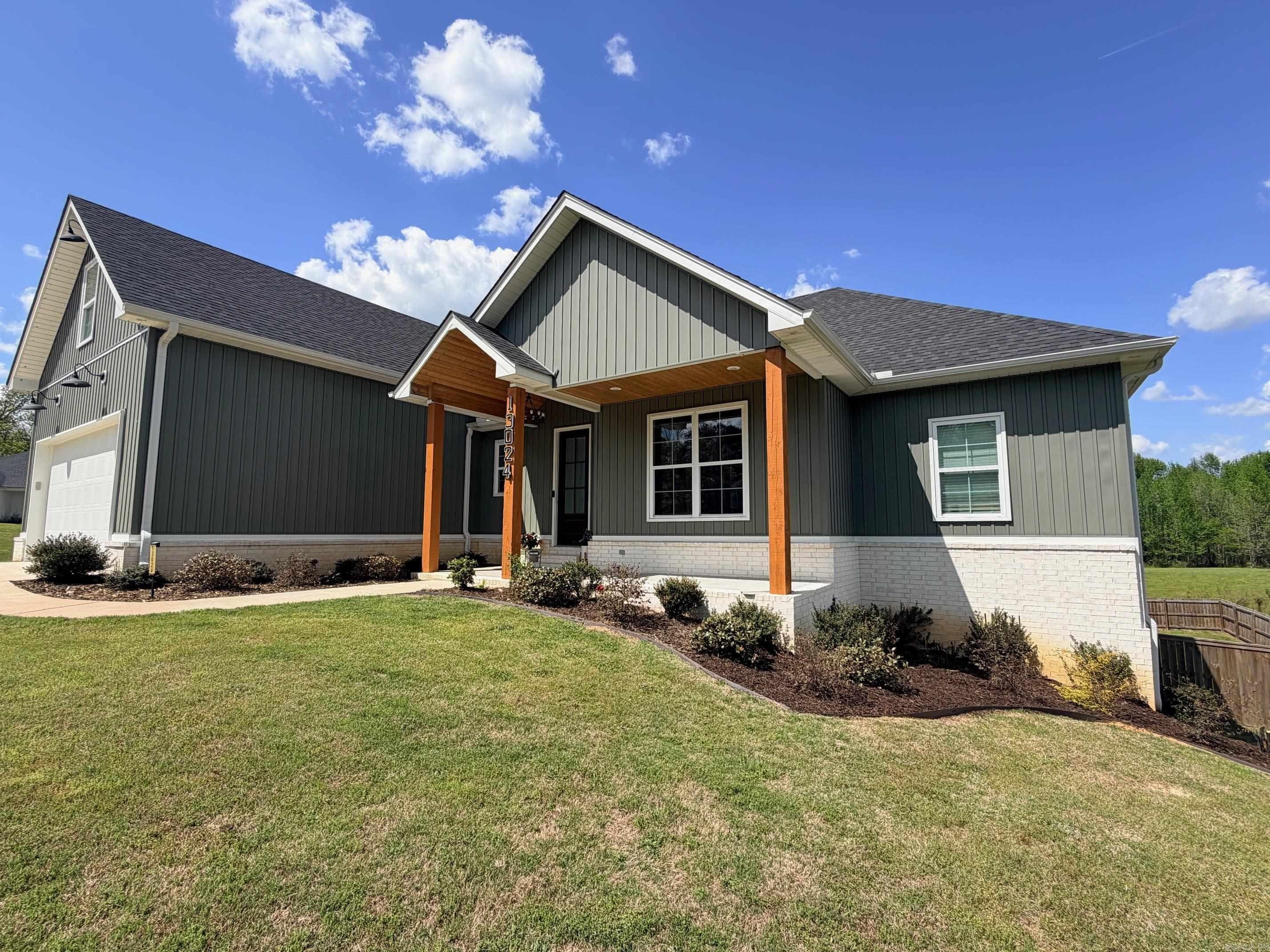 AVILLA HILLS - Residential