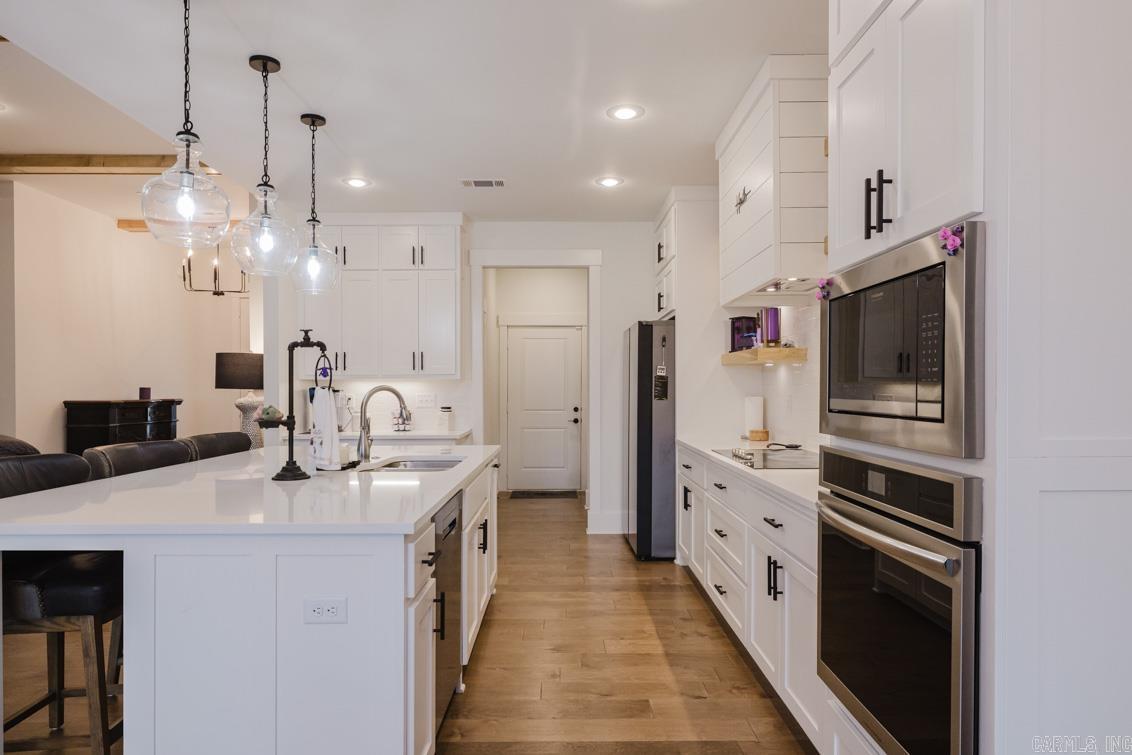 AVILLA HILLS - Residential