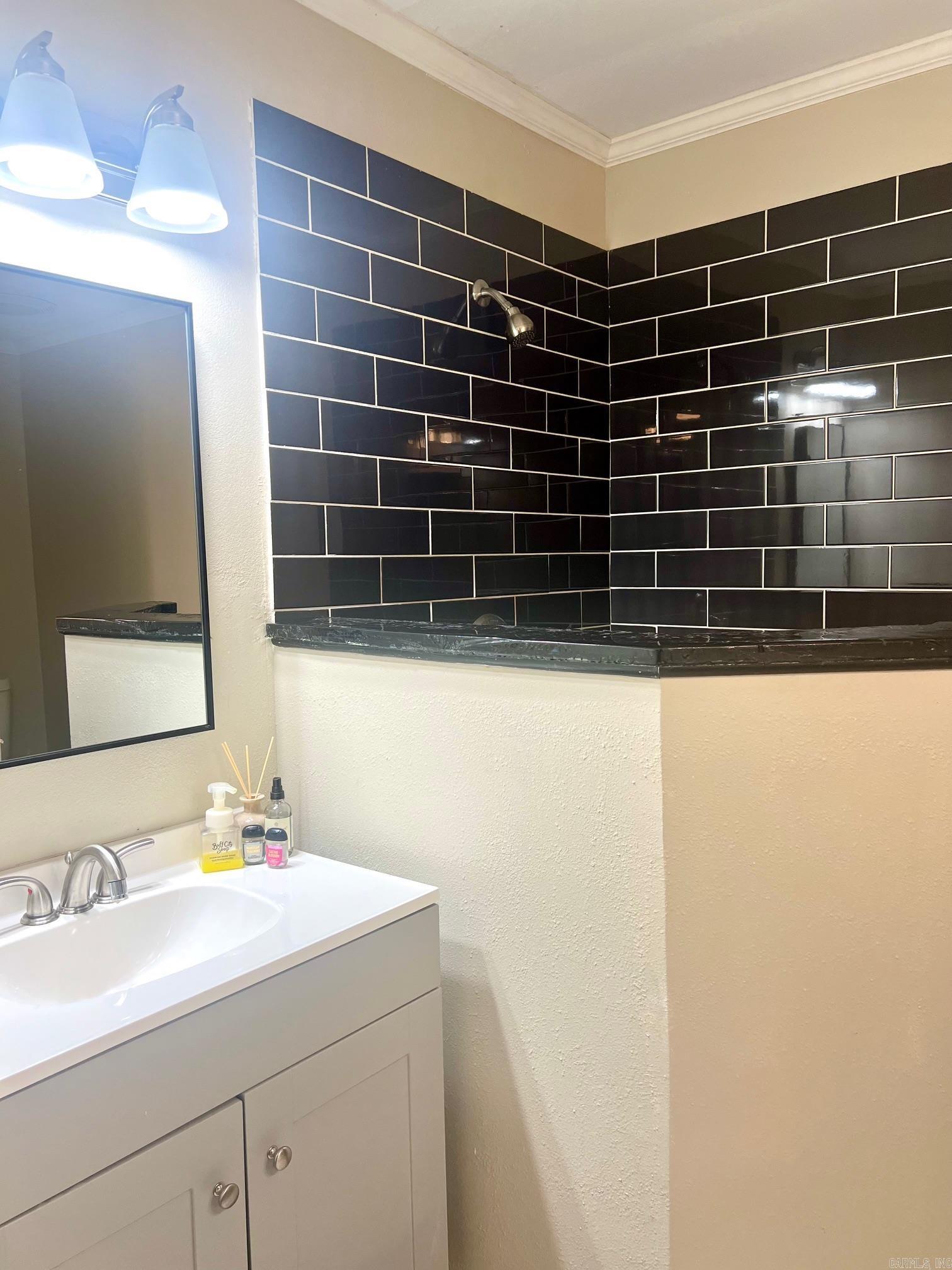 PEAKES ADDN - Residential