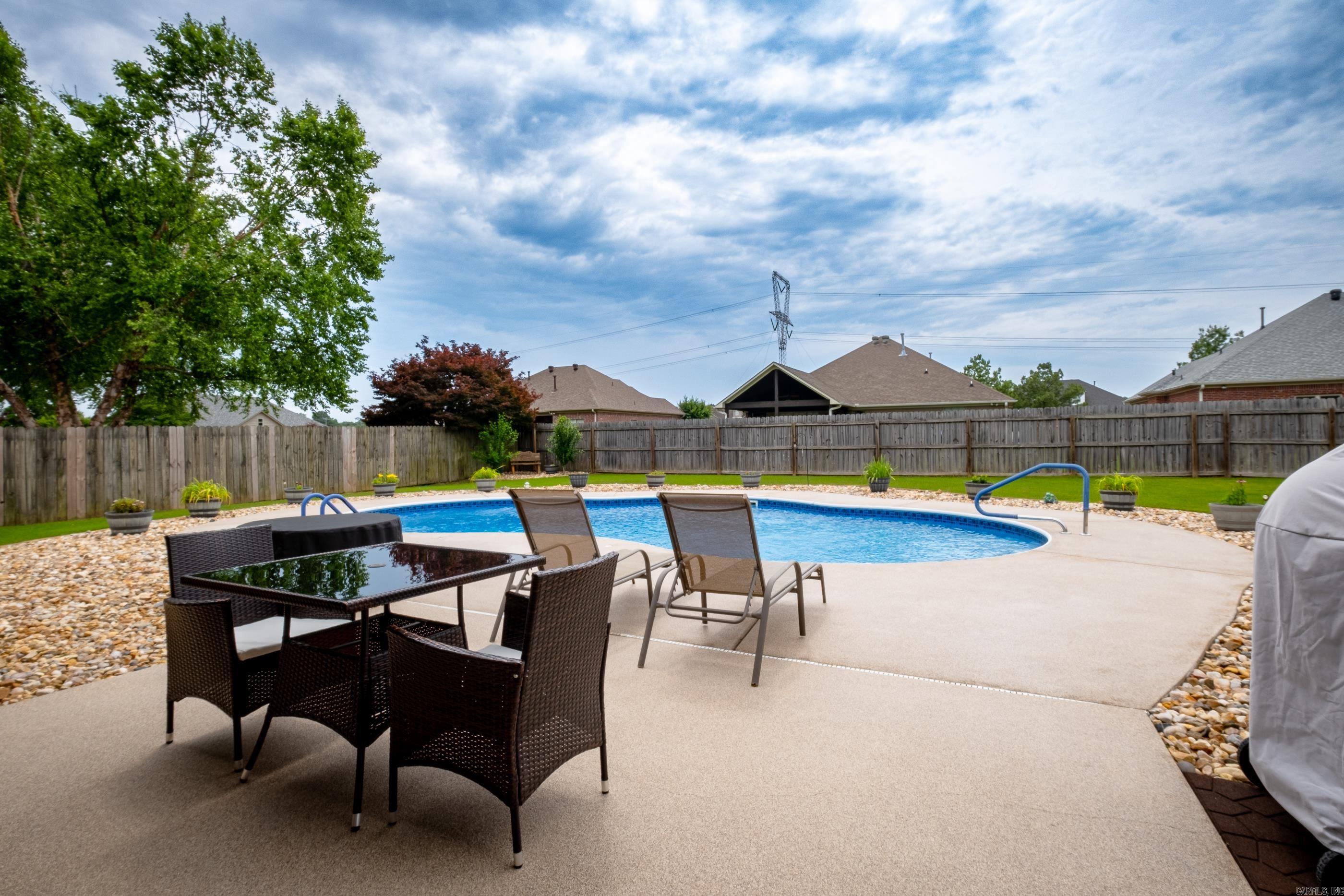 CHAPEL CREEK - Residential