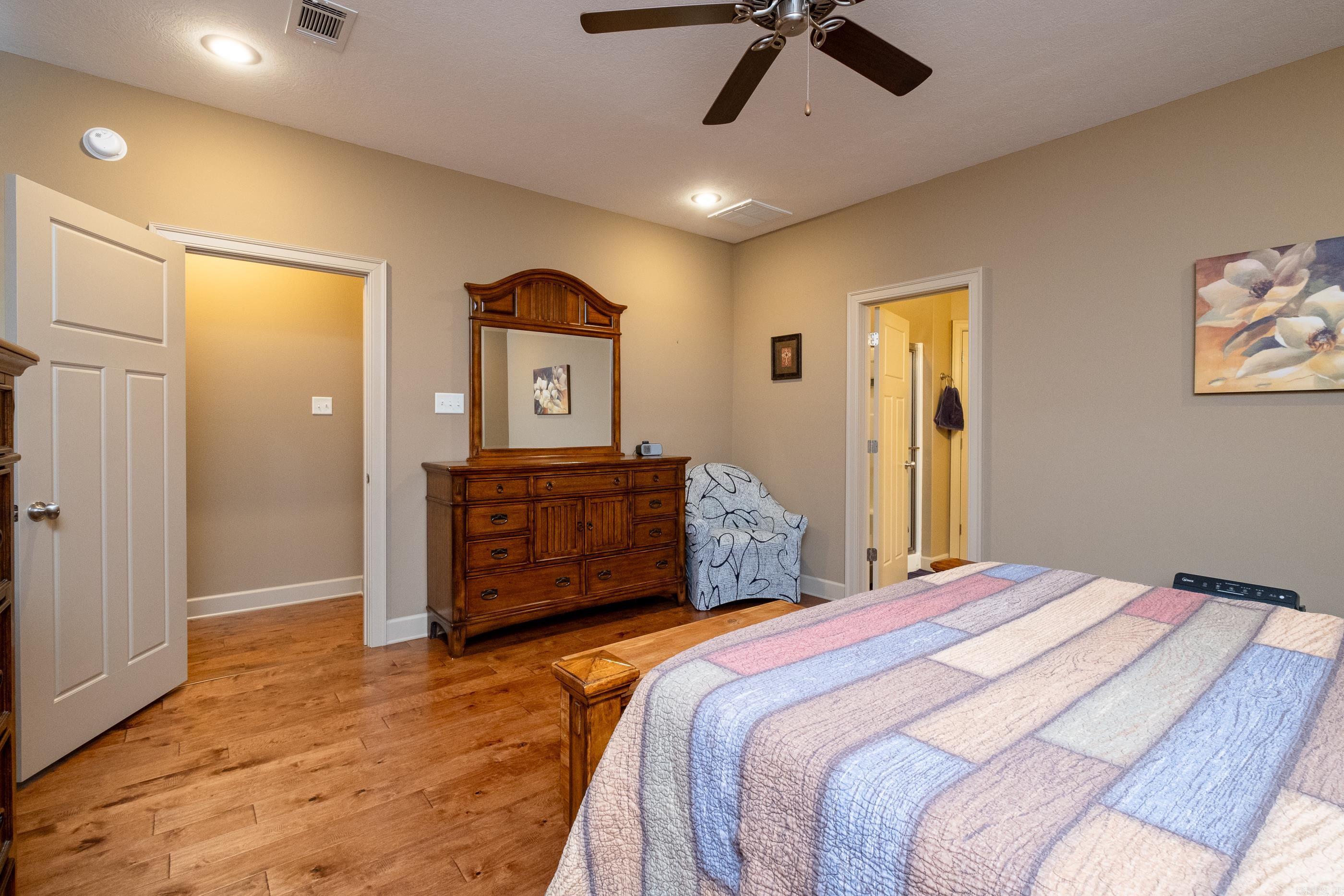 CHAPEL CREEK - Residential