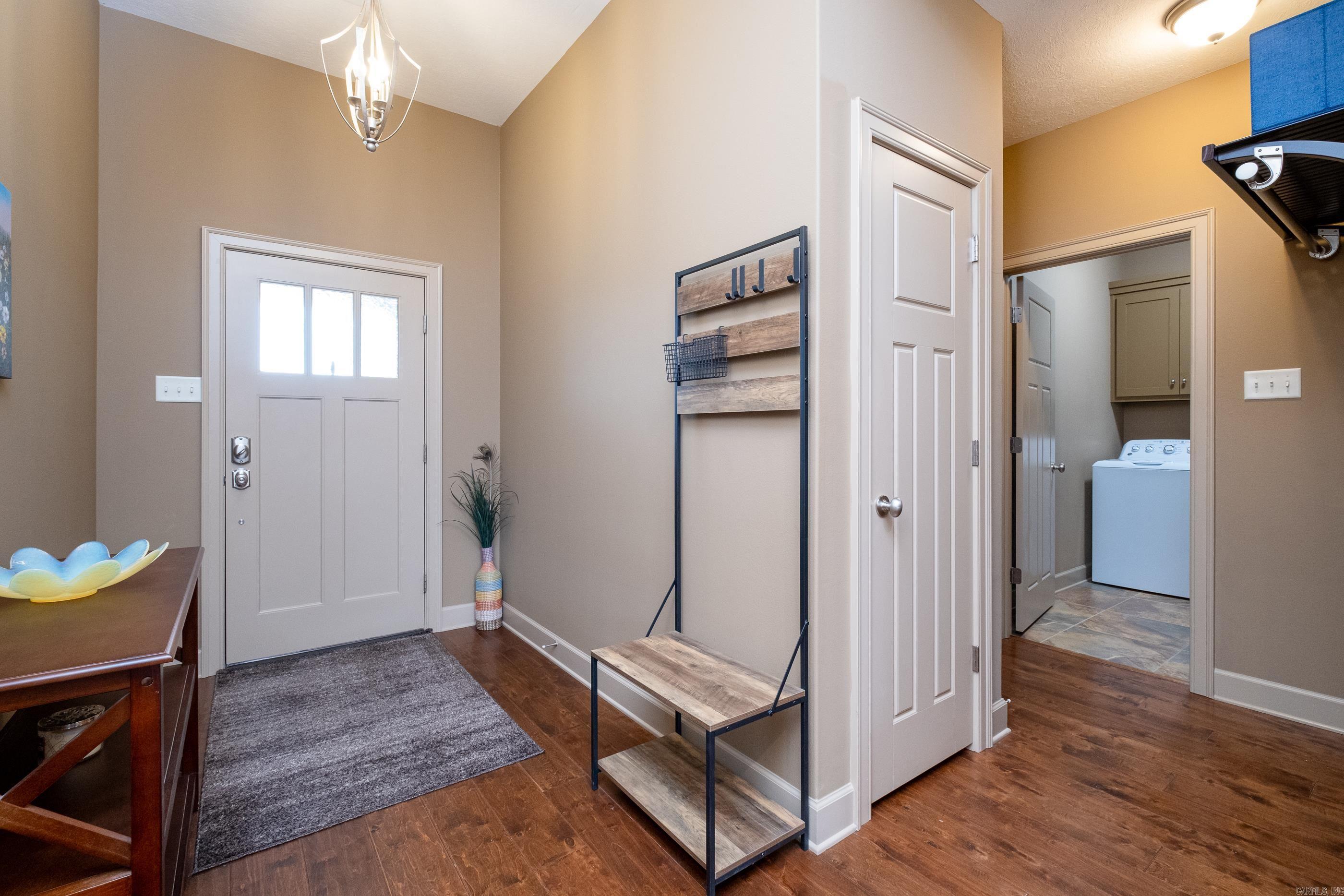 CHAPEL CREEK - Residential