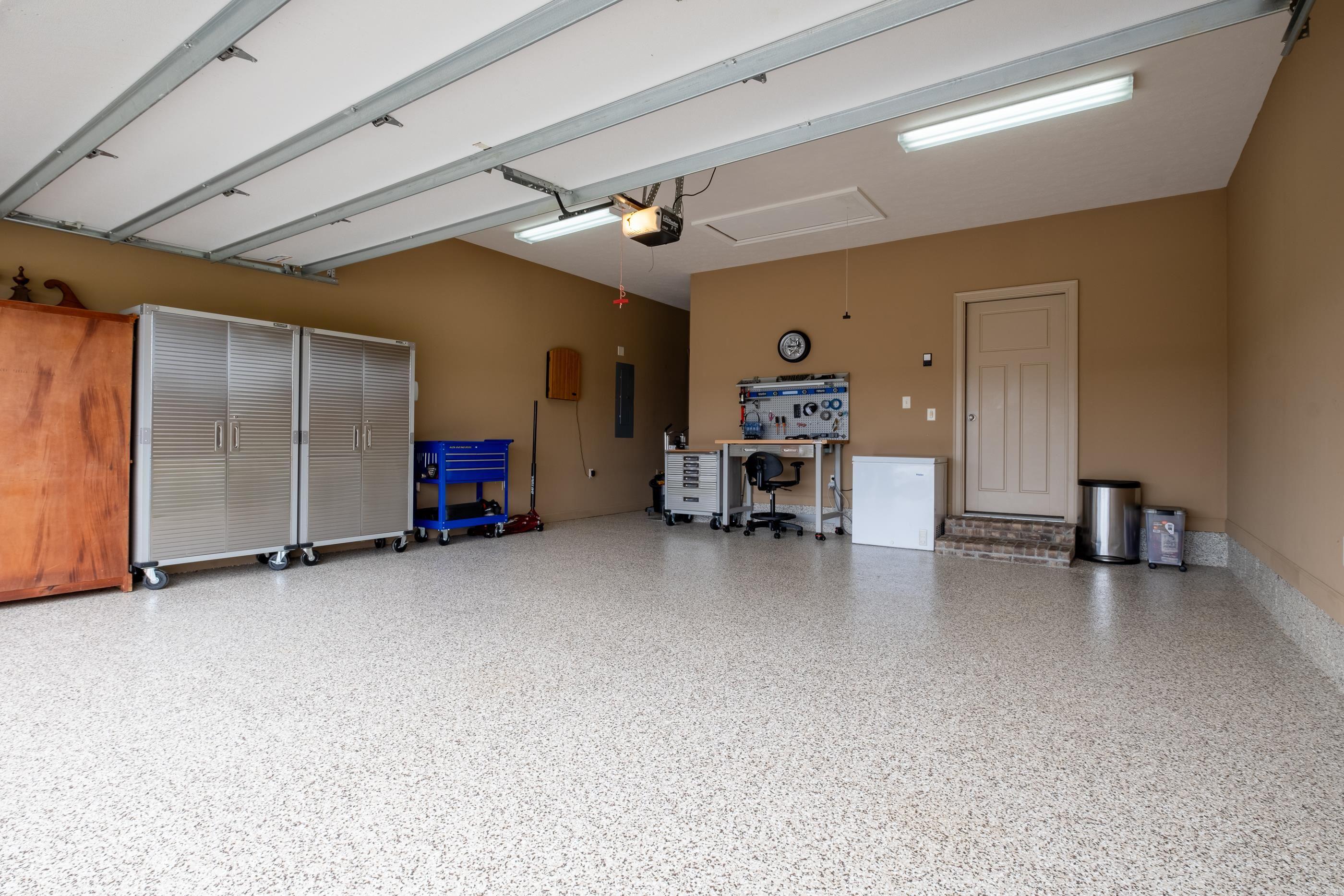 CHAPEL CREEK - Residential