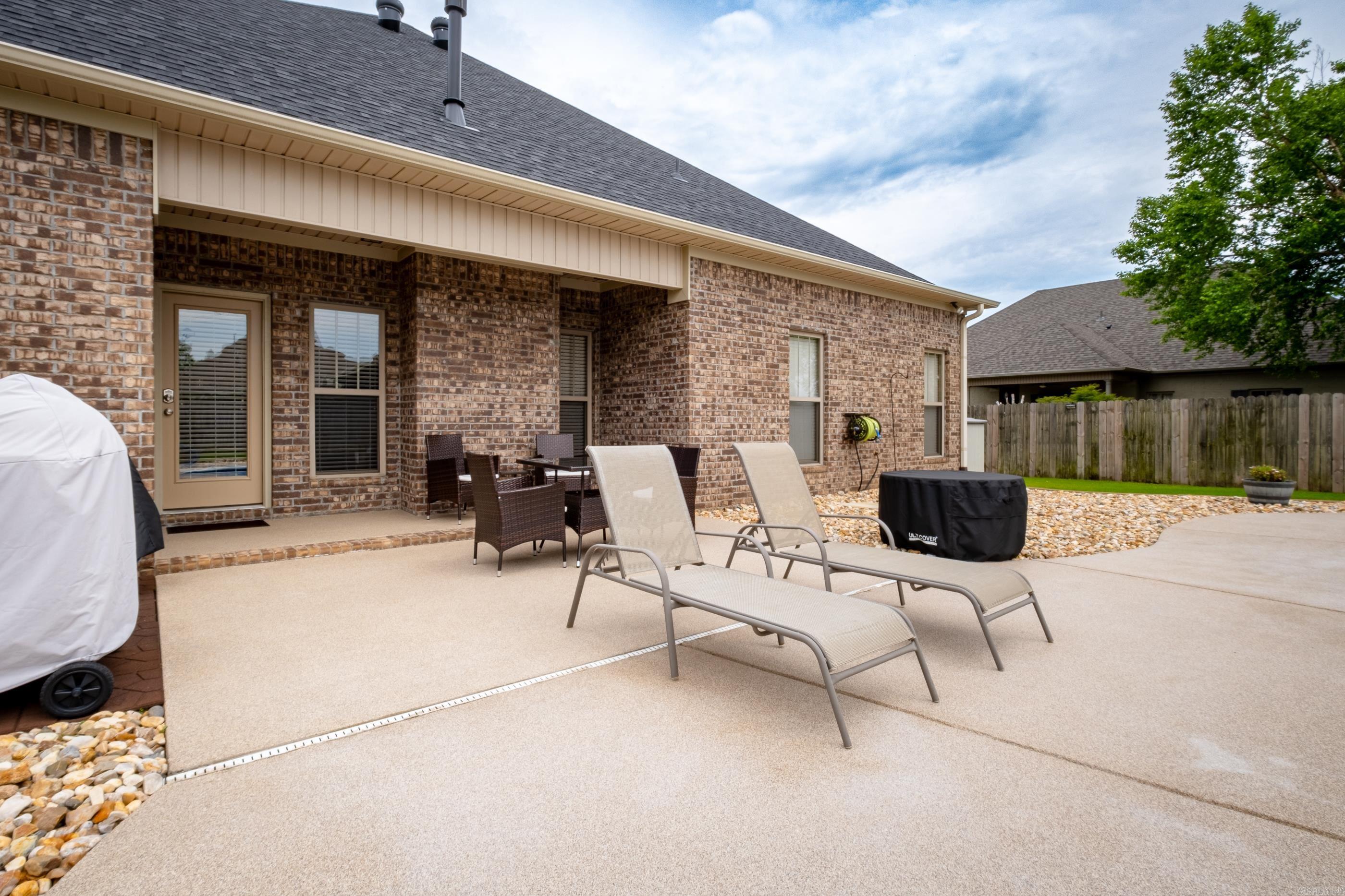 CHAPEL CREEK - Residential