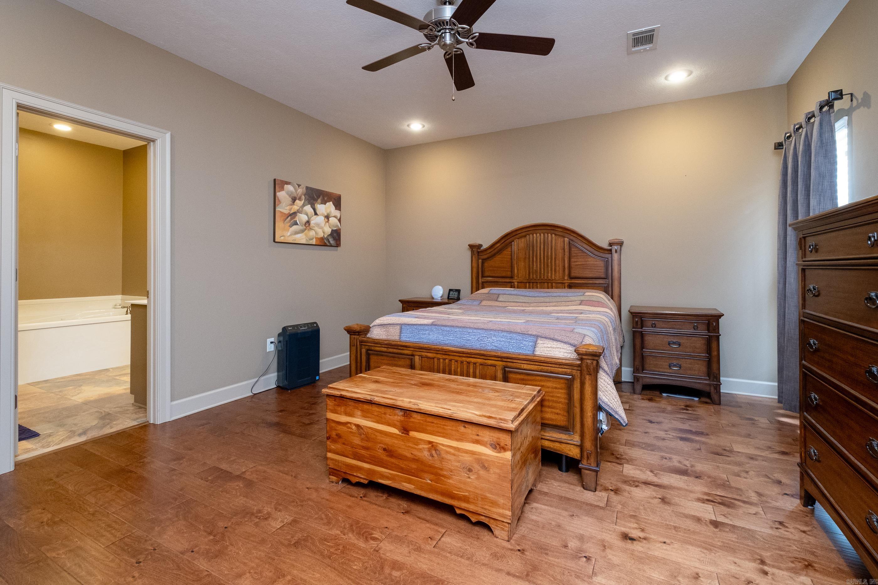 CHAPEL CREEK - Residential