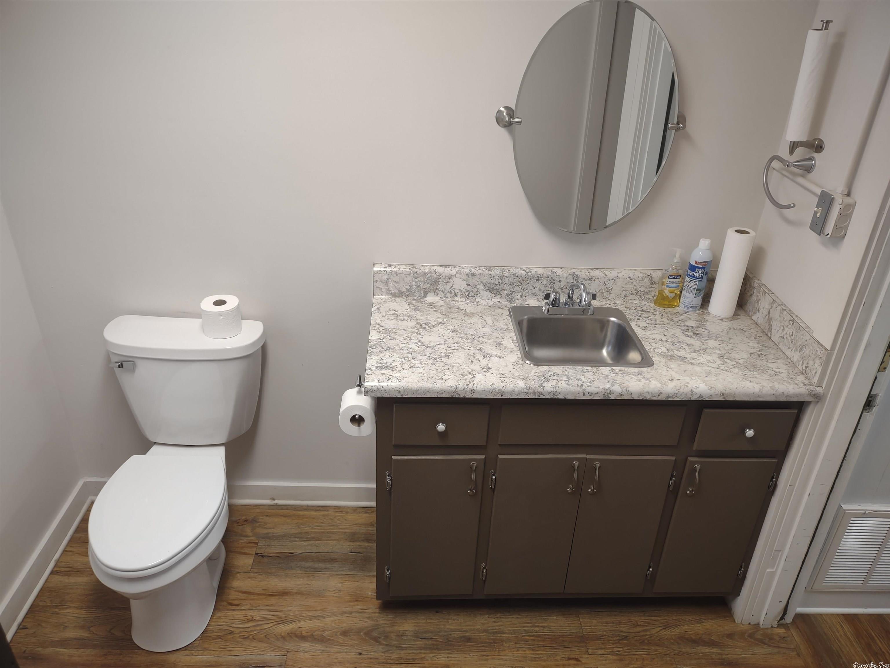 West Haven - Commercial Sale